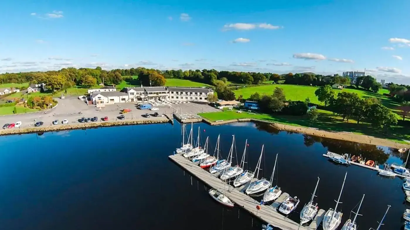 Bird's-eye View in Lakeside Manor Hotel