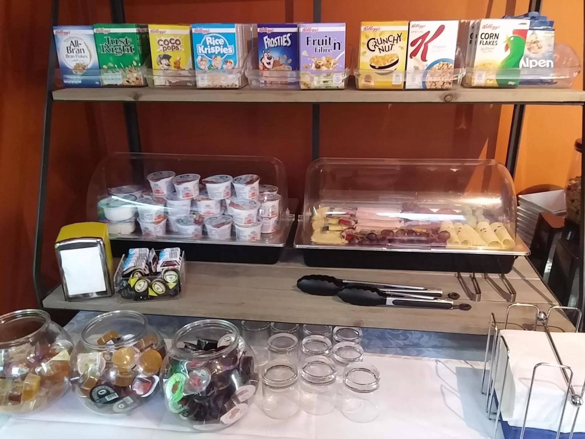 Breakfast in Waterfront Hotel