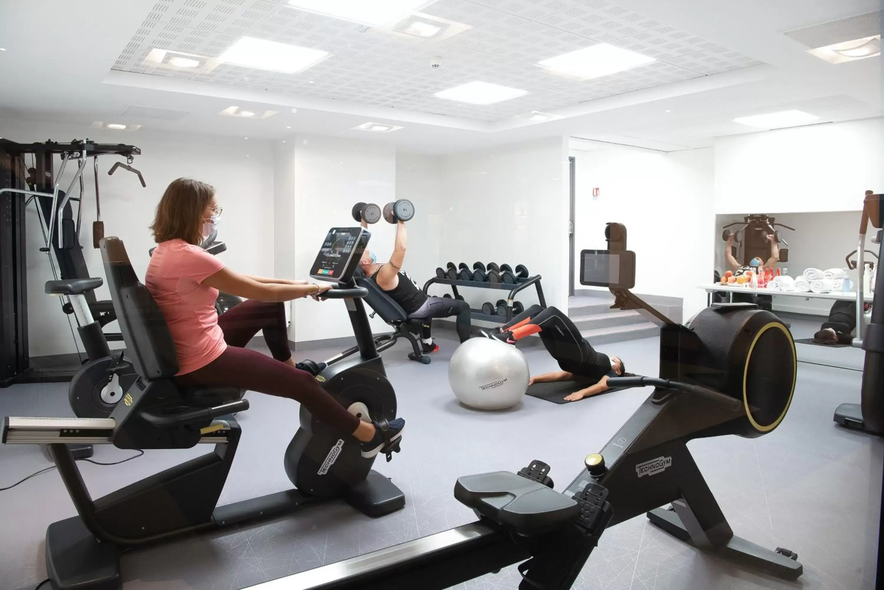 Fitness centre/facilities, Fitness Center/Facilities in Mercure Caen Cote De Nacre