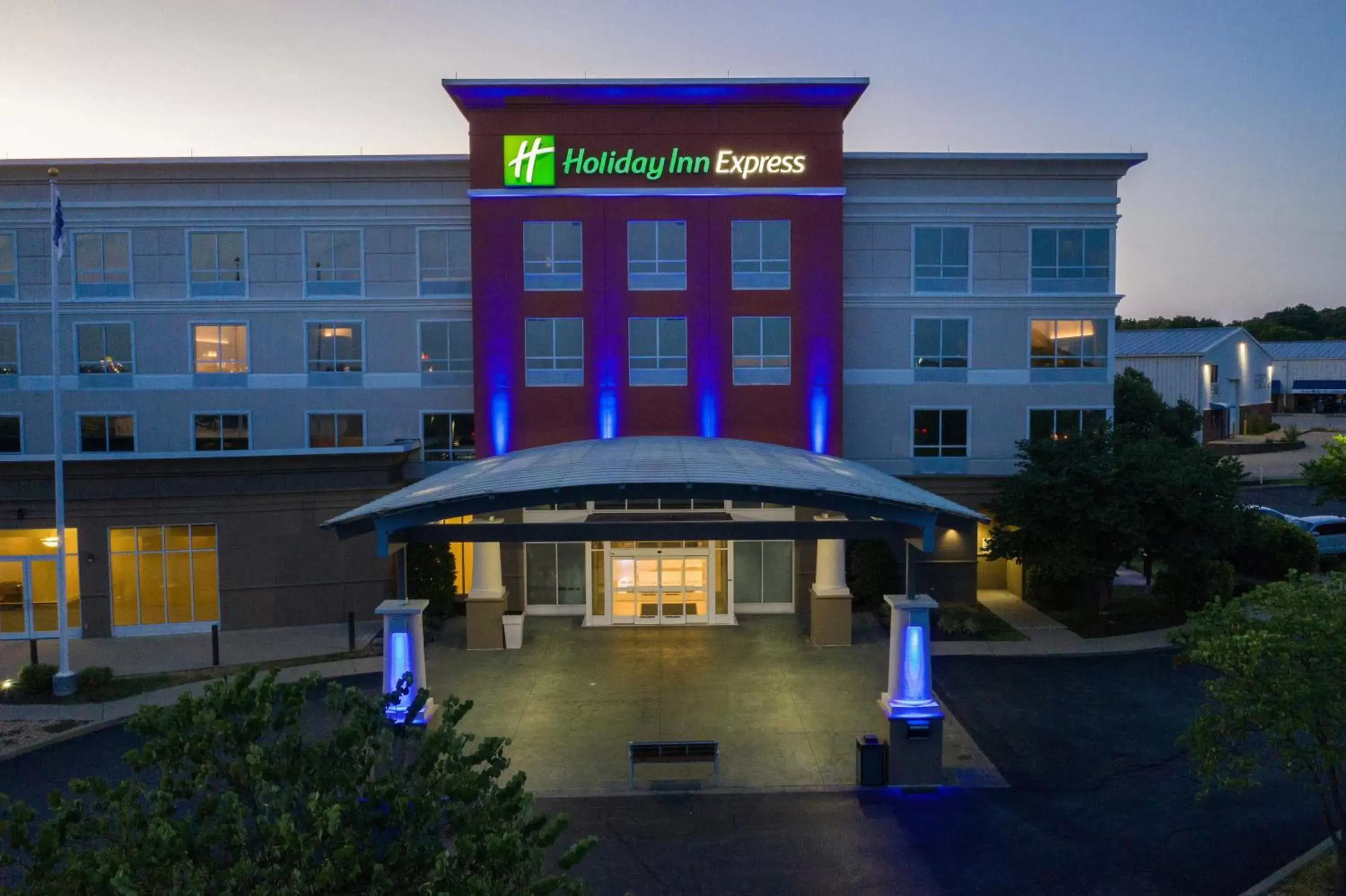 Property building in Holiday Inn Express Georgetown, an IHG Hotel