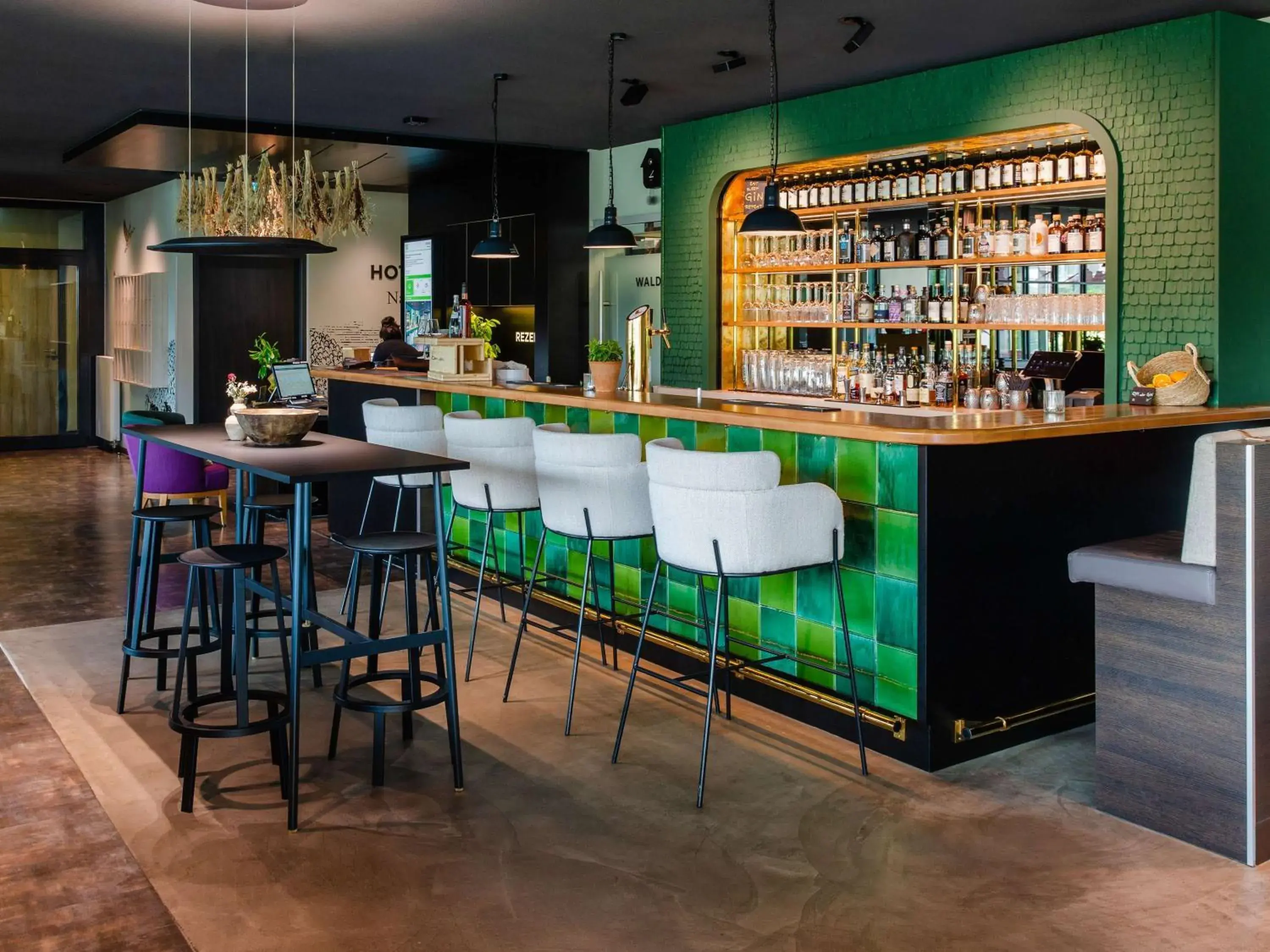 Lounge or bar in ibis Styles Nagold-Schwarzwald Lounge or bar in ibis Styles Nagold-Schwarzwald