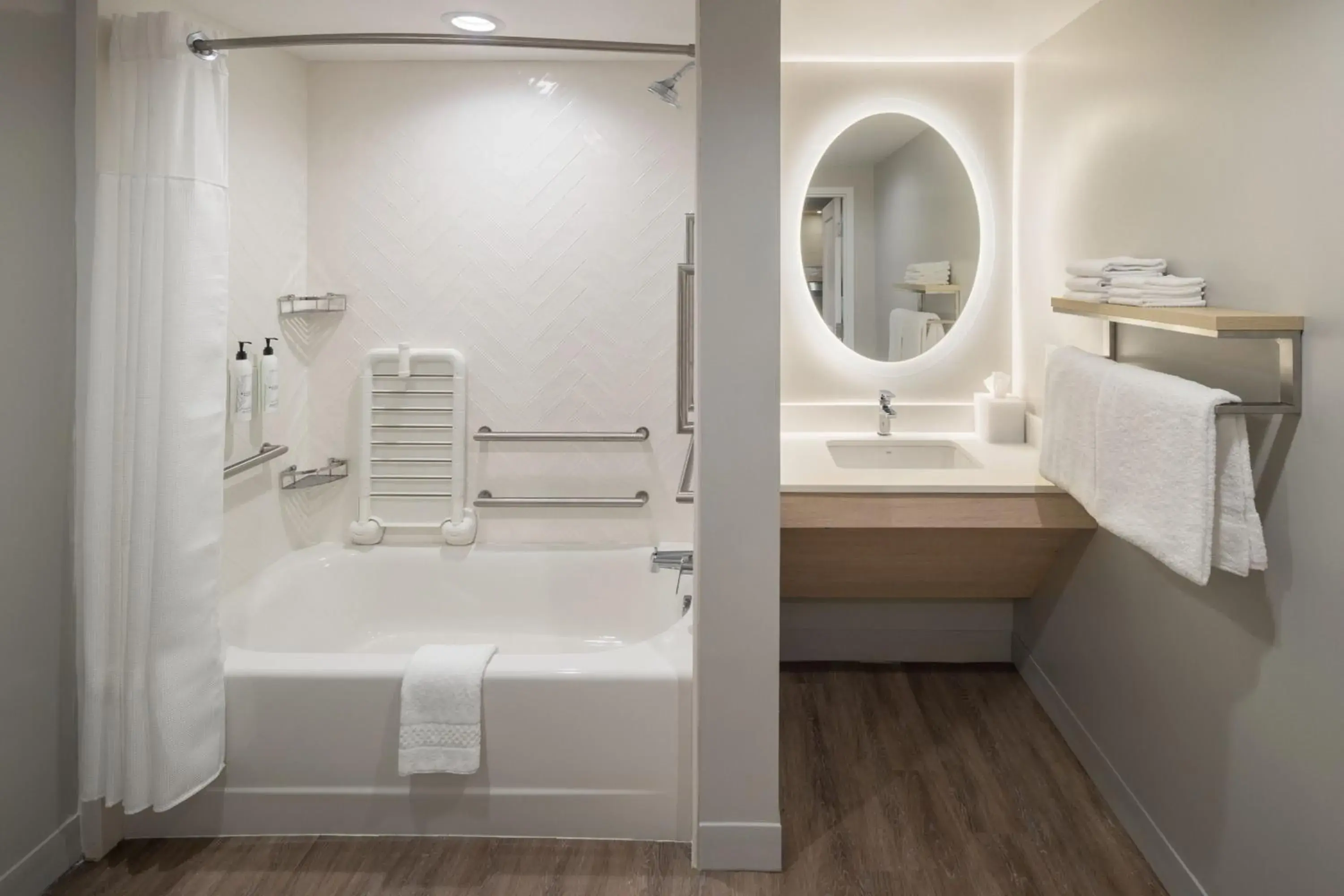 Bathroom in TownePlace Suites by Marriott Georgetown