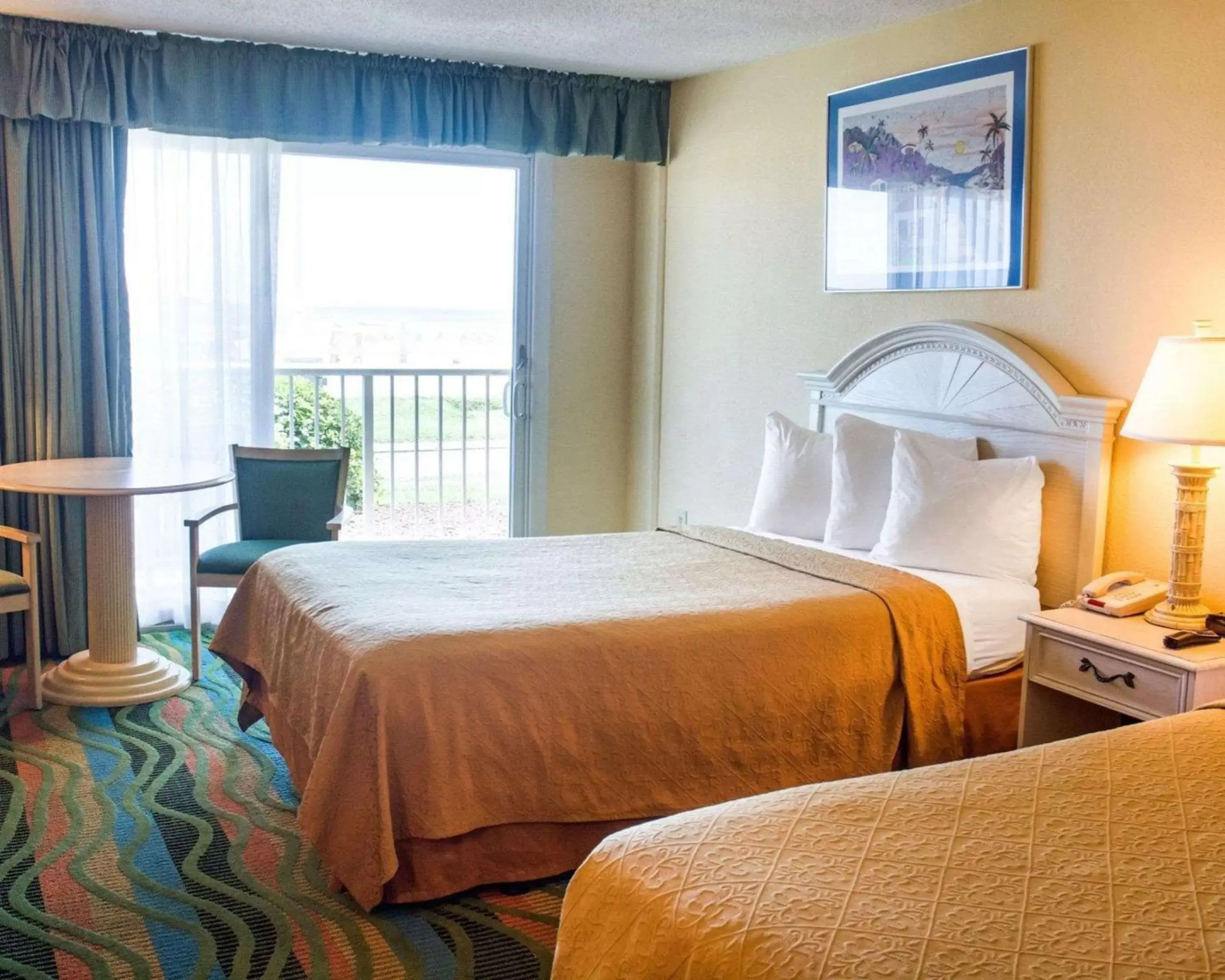 Bedroom, Bed in Quality Inn And Suites Oceanfront
