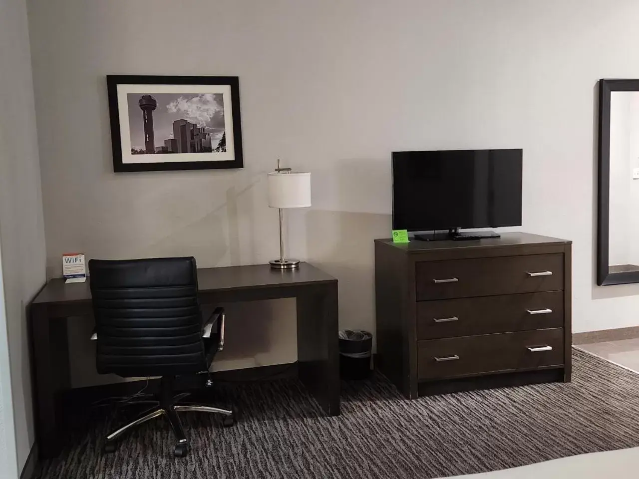 TV and multimedia, TV/Entertainment Center in La Quinta by Wyndham Dallas Grand Prairie North