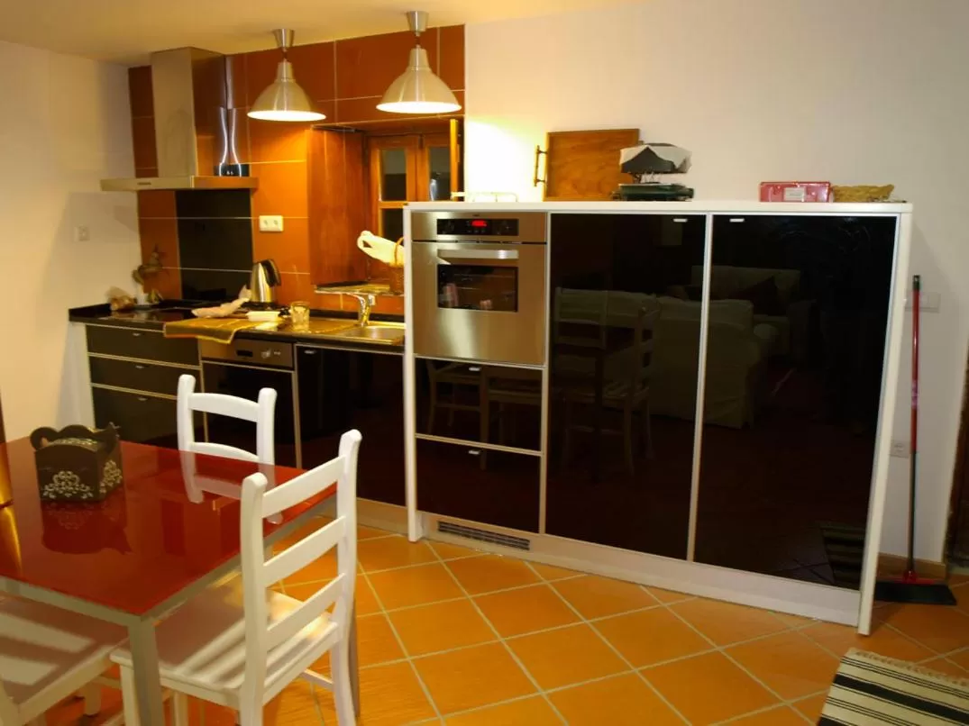Kitchen or kitchenette in Casa Princesa Peralta