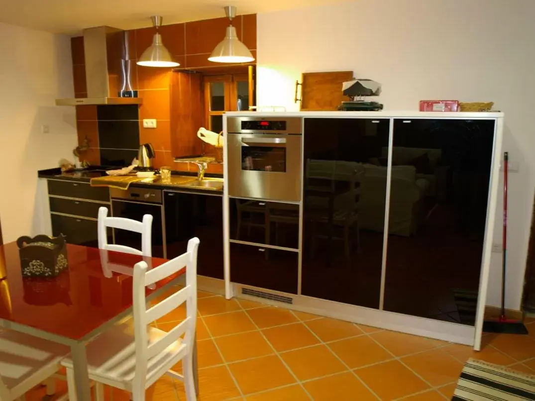 Kitchen or kitchenette, Kitchen/Kitchenette in Casa Princesa Peralta