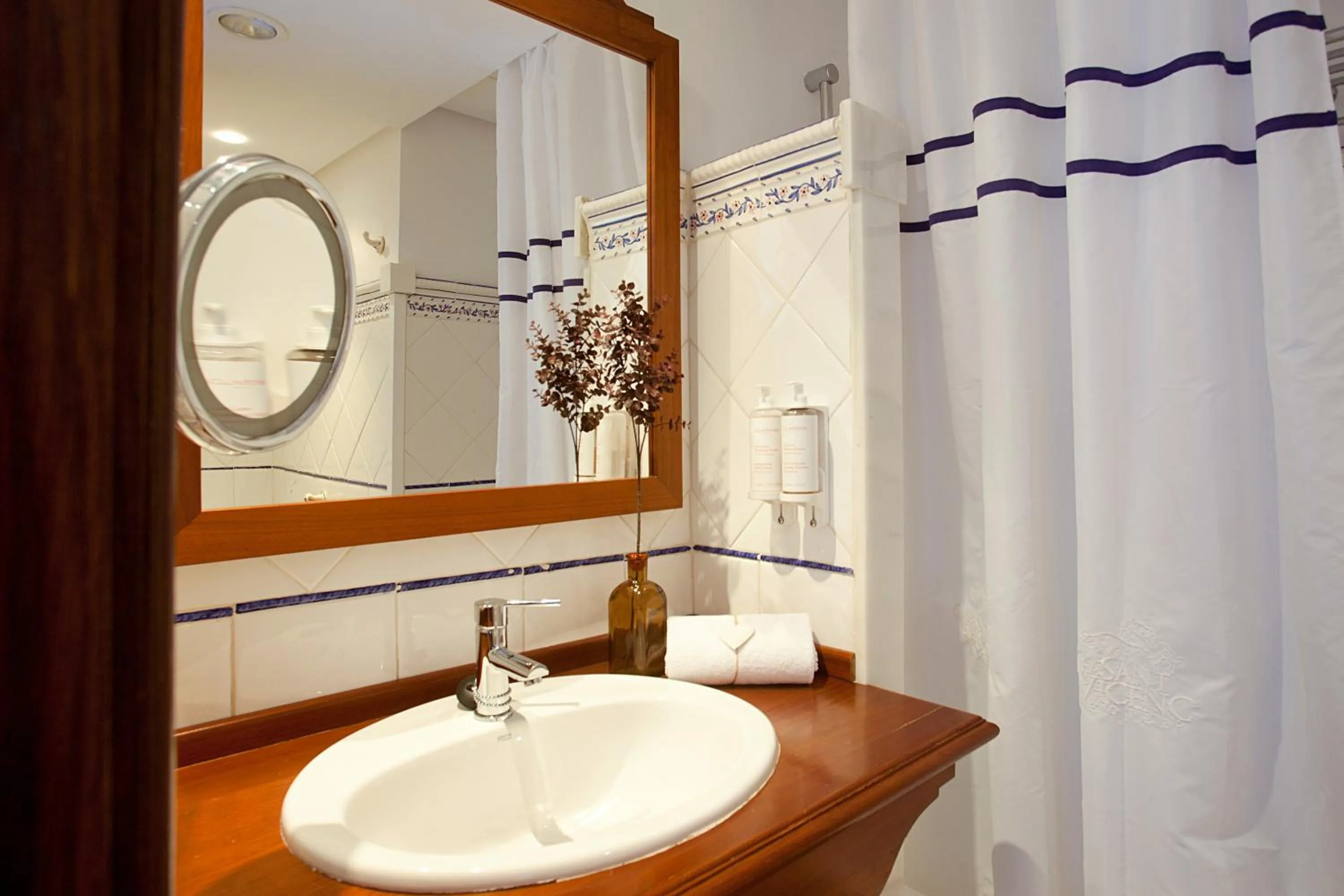 Bathroom in Hotel Cala Sant Vicenç - Adults Only