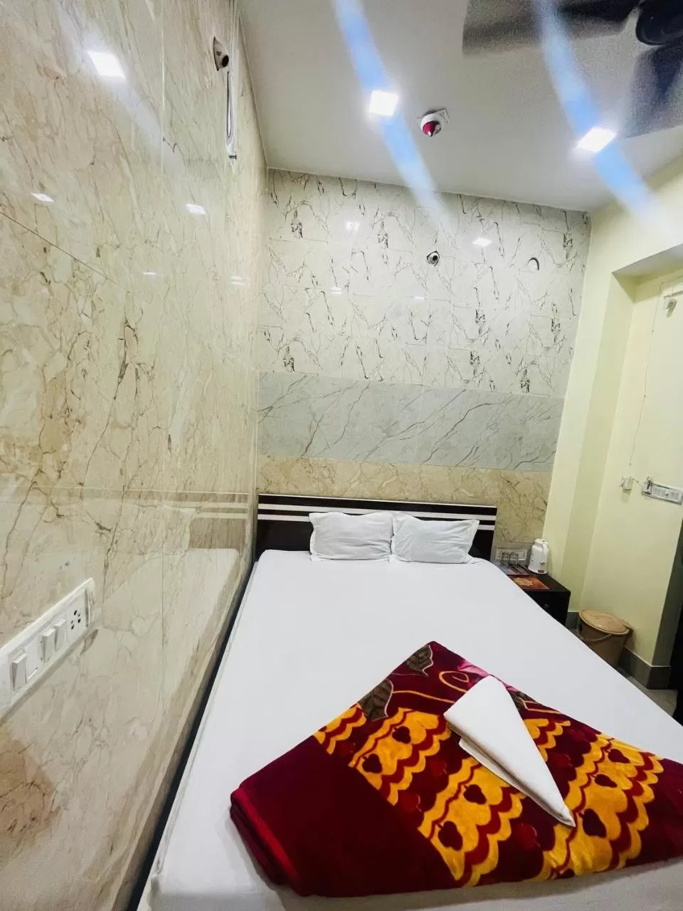 Bedroom, Bed in Hotel Airlines