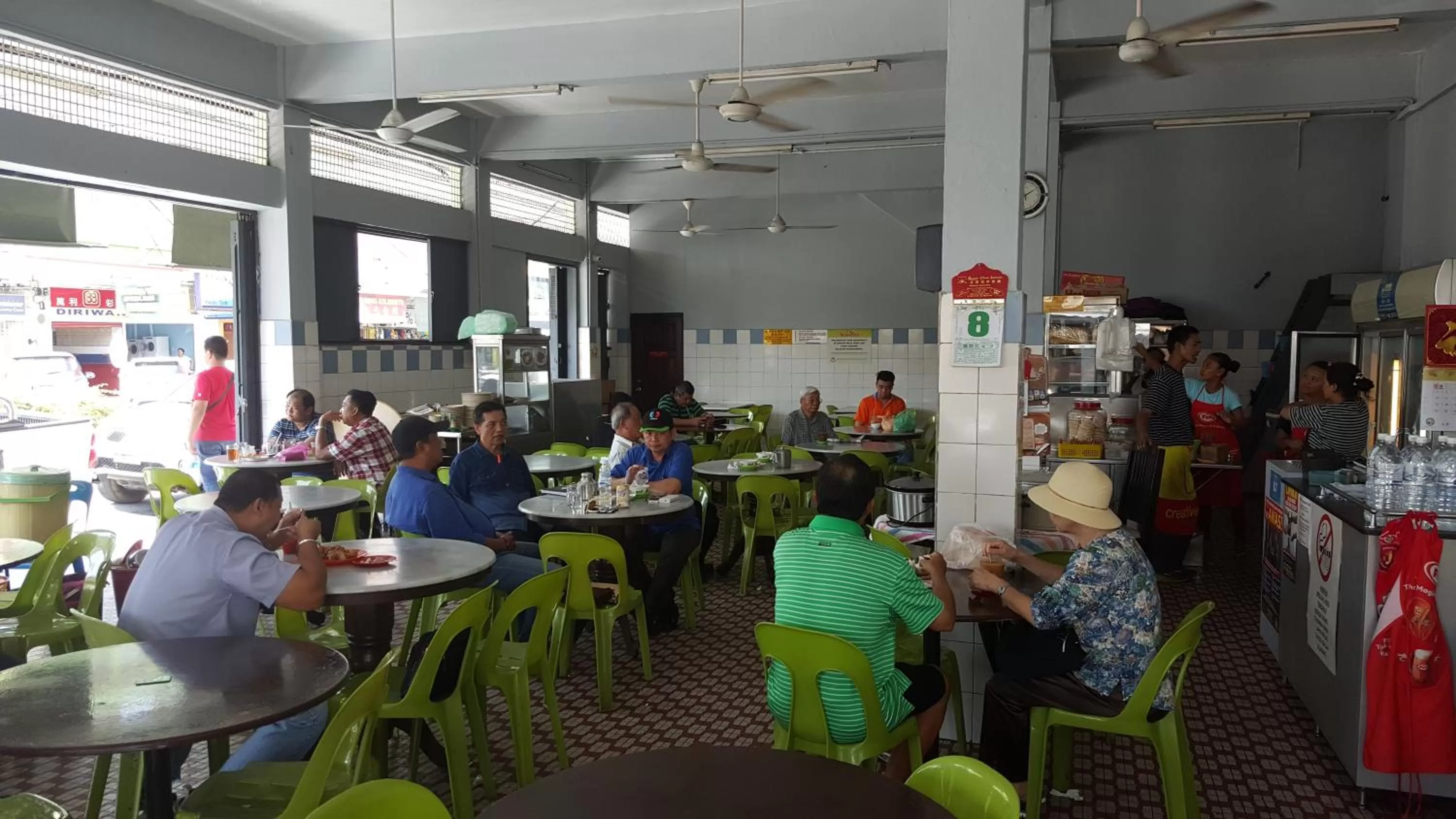 Property building in Hin Loi Guesthouse