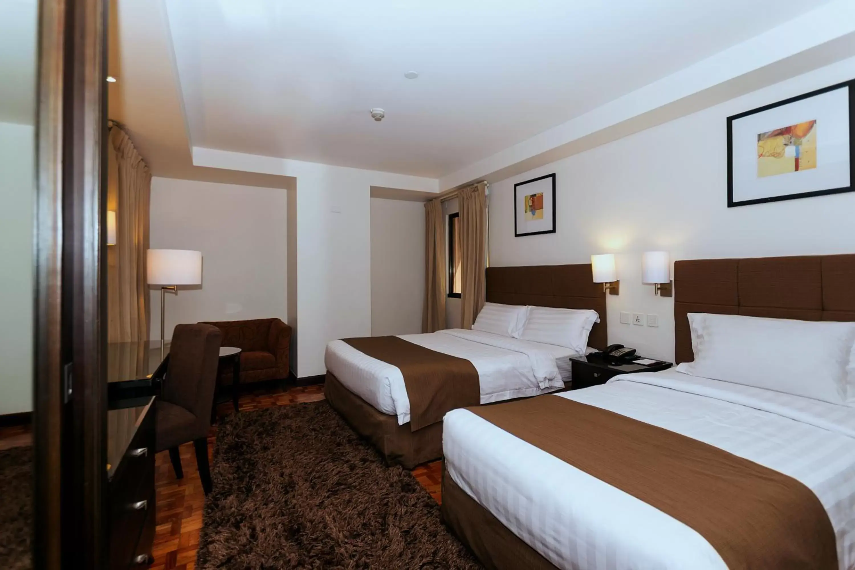 Bedroom, Bed in City Garden Hotel Makati