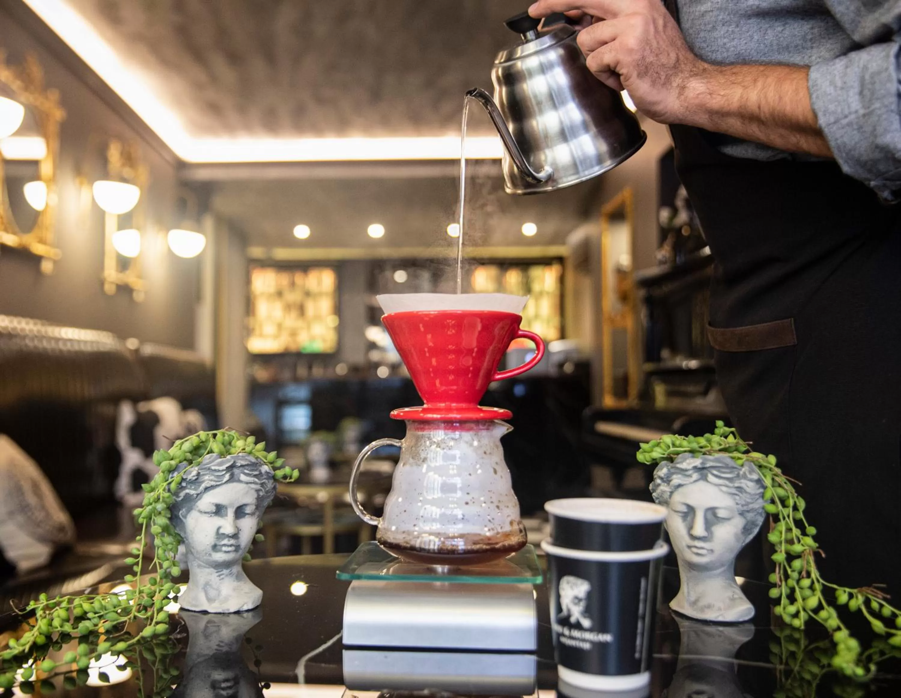 Coffee/tea facilities in Lord Morgan & Exclusive Design Nişantaşı