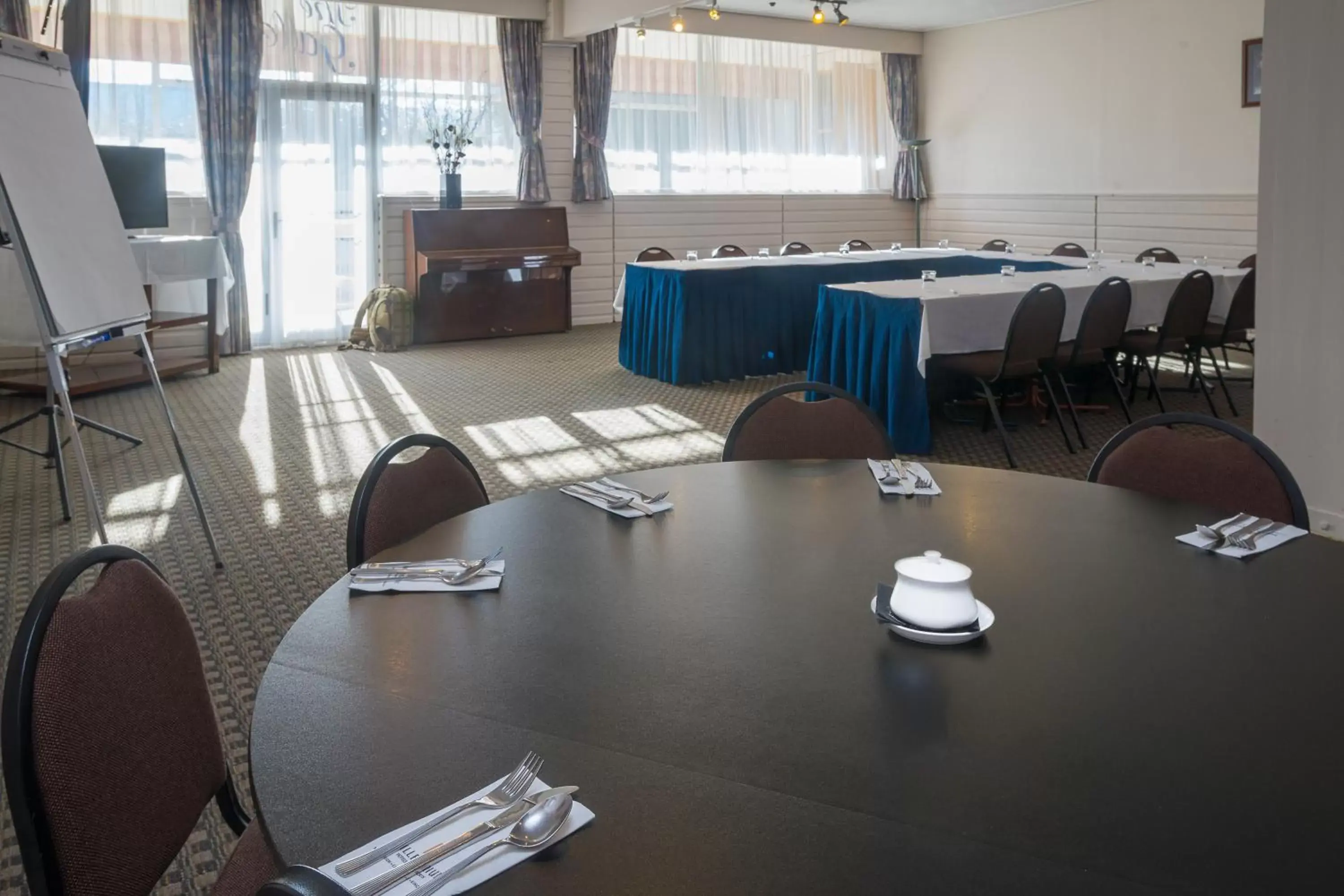 Meeting/conference room in Kingsgate Hotel Te Anau