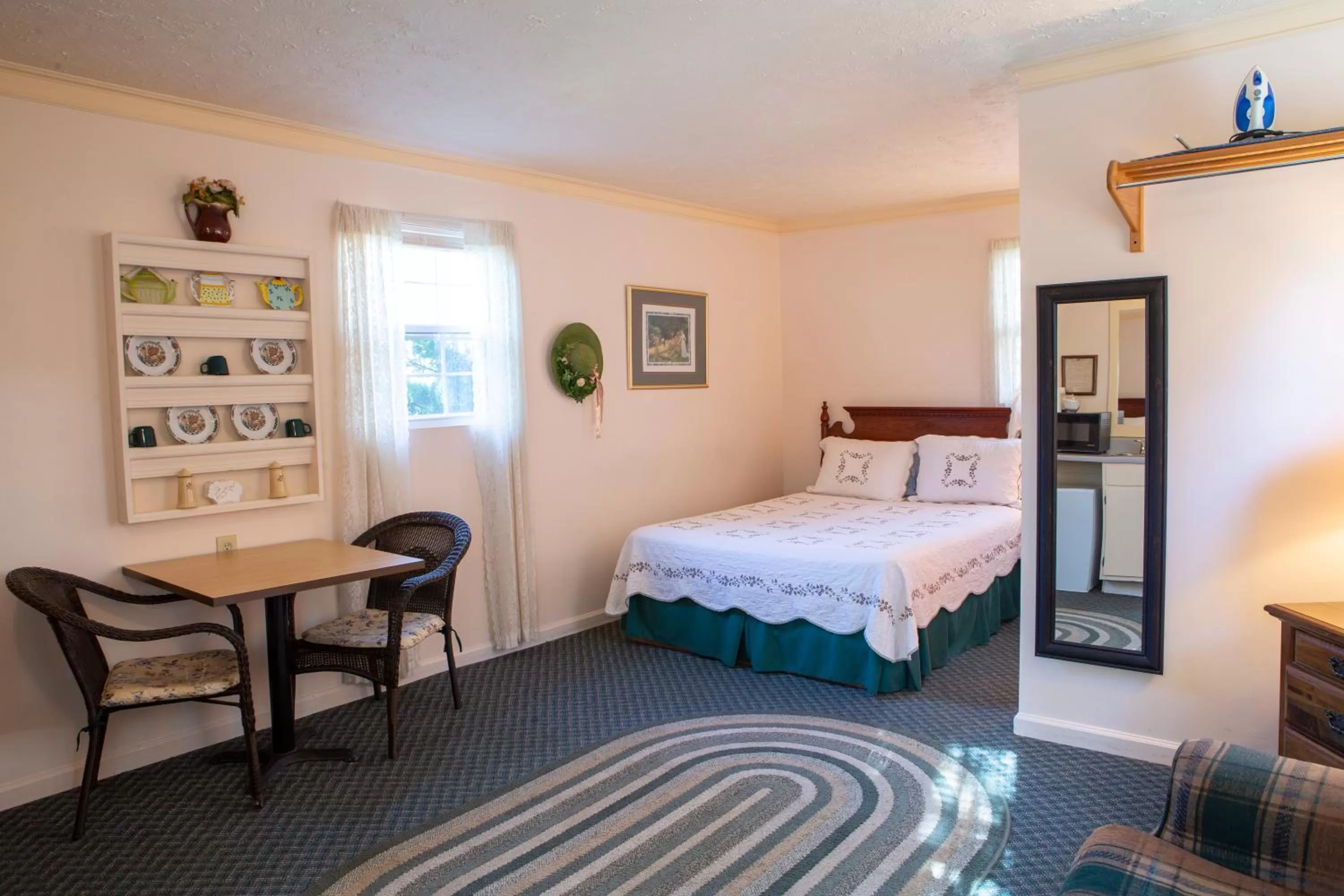 Bed in The Chimney Rock Inn & Cottages