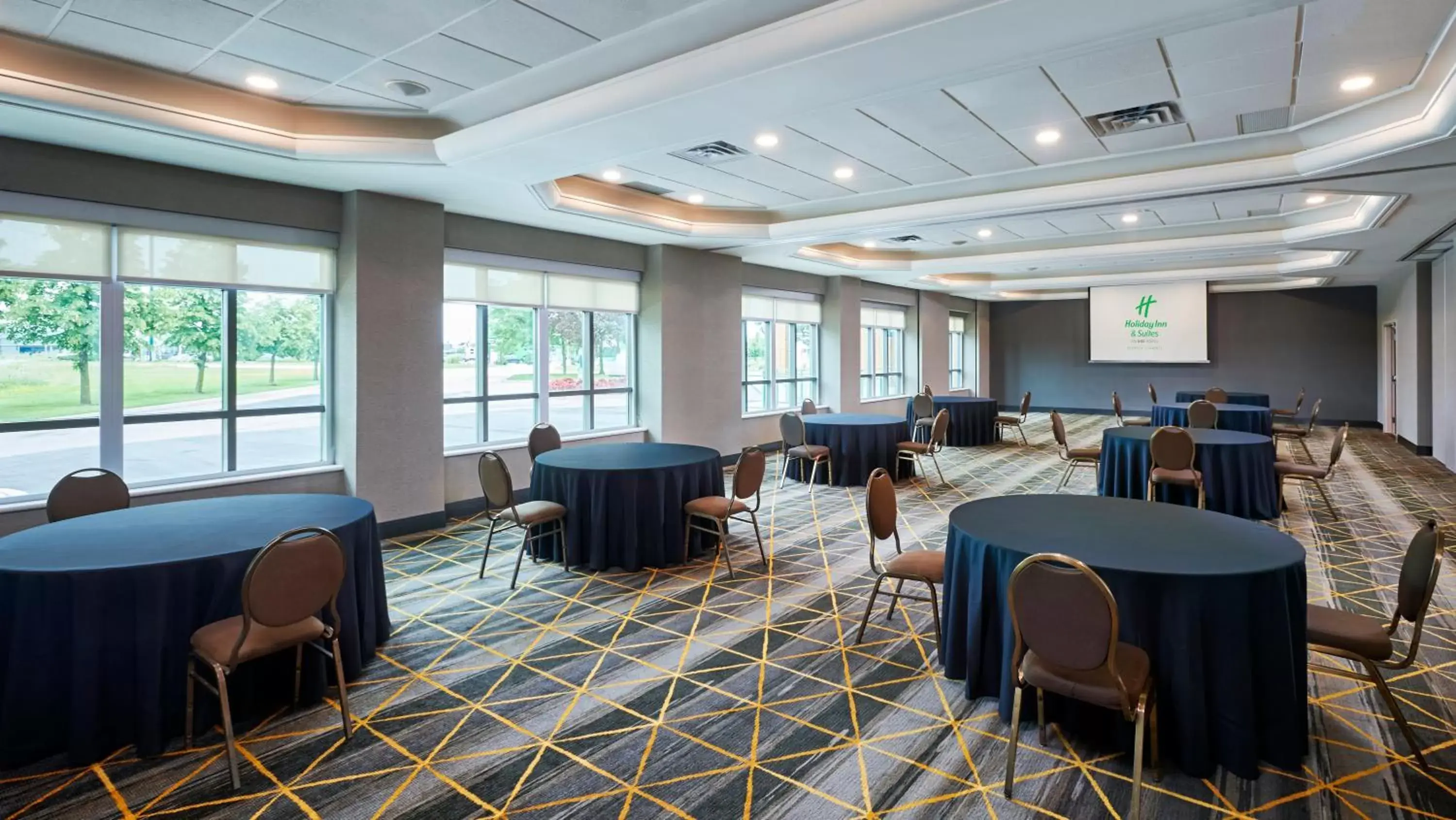 Banquet/Function facilities in Holiday Inn & Suites Oakville at Bronte, an IHG Hotel