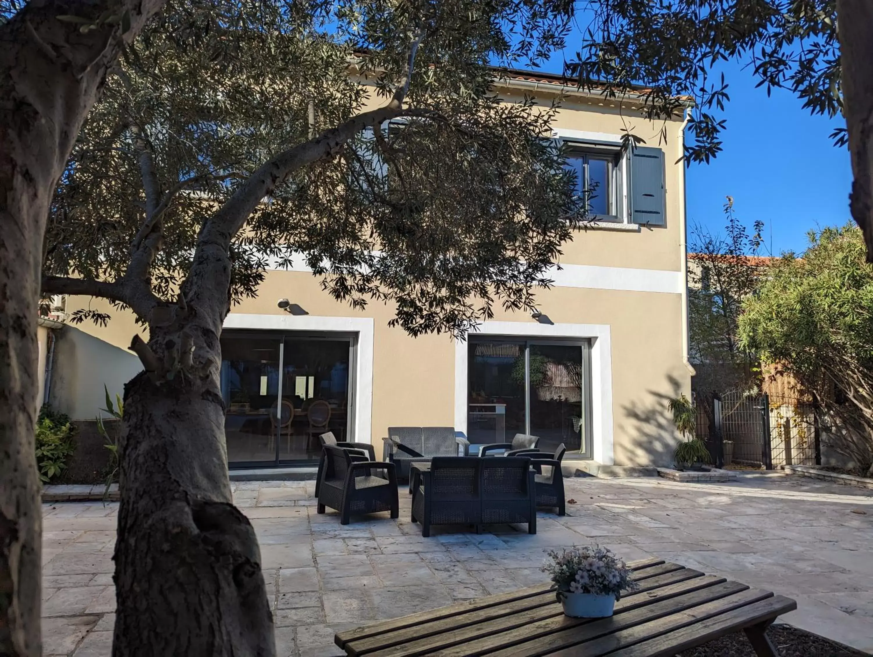 Patio, Property Building in La villa de Fleury