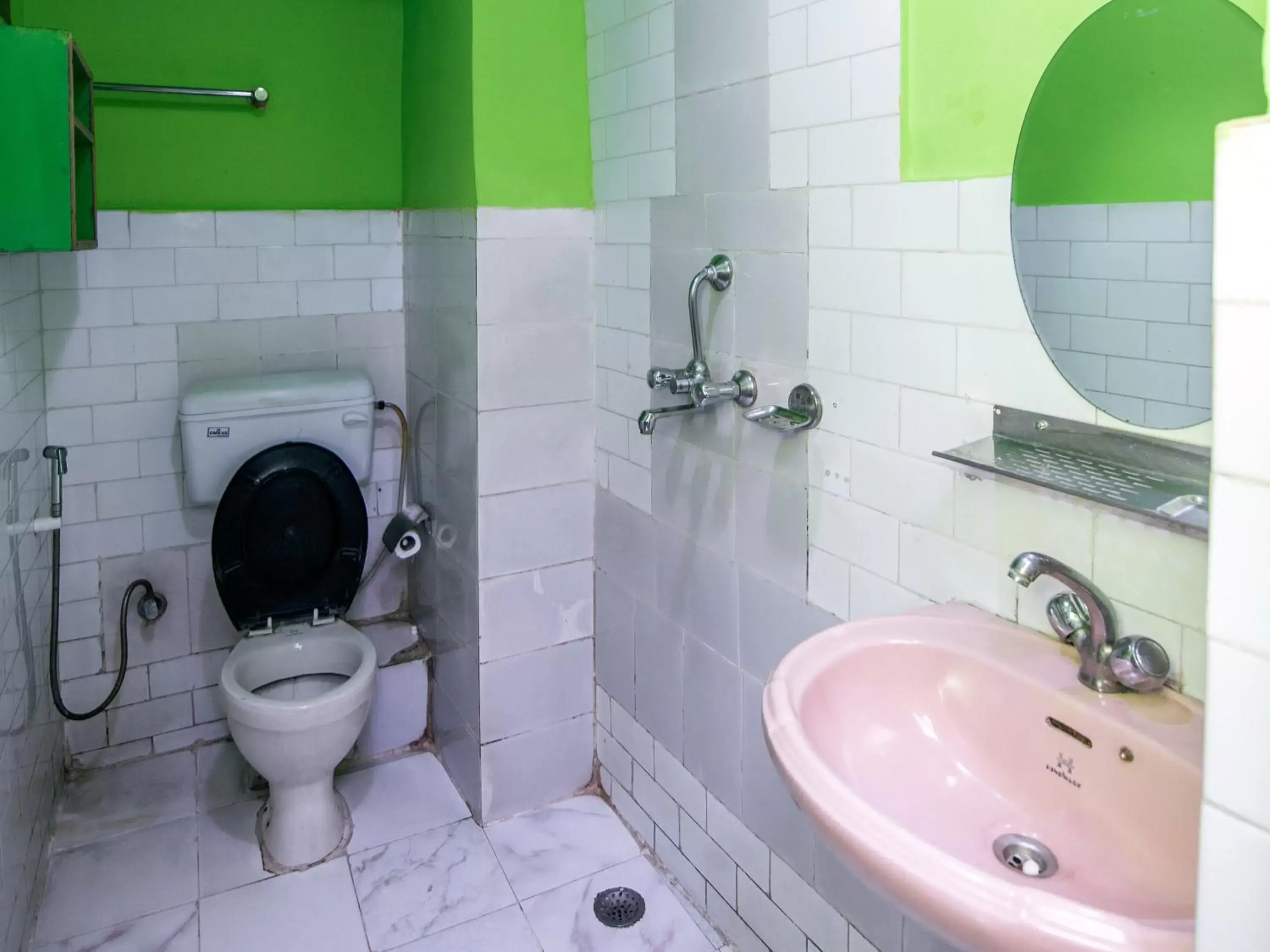 Bathroom in Hotel Pomelo House