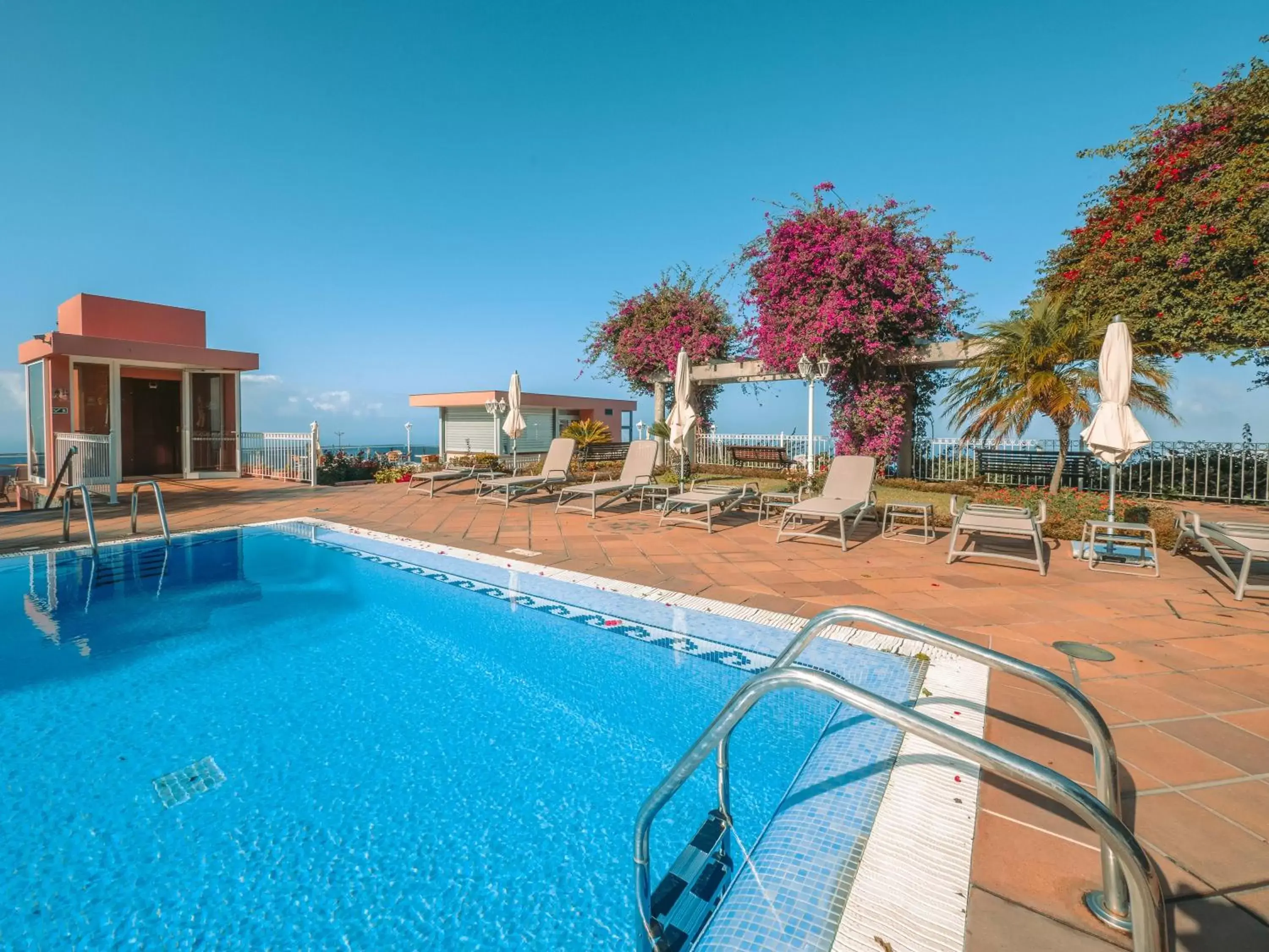 Swimming Pool in Ocean Gardens