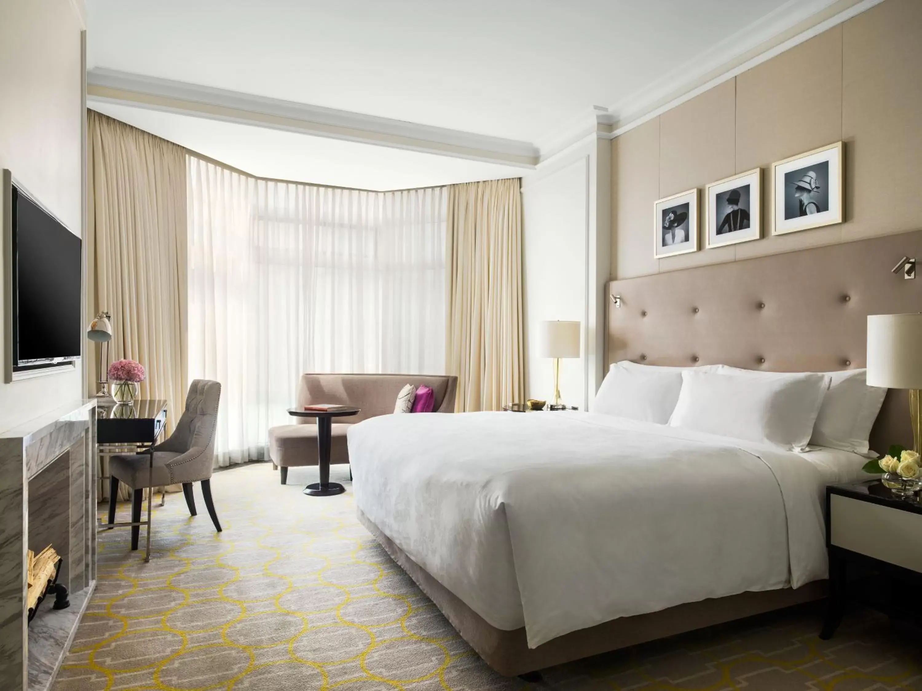 Bedroom, Bed in The Langham Hong Kong Bedroom, Bed in The Langham Hong Kong
