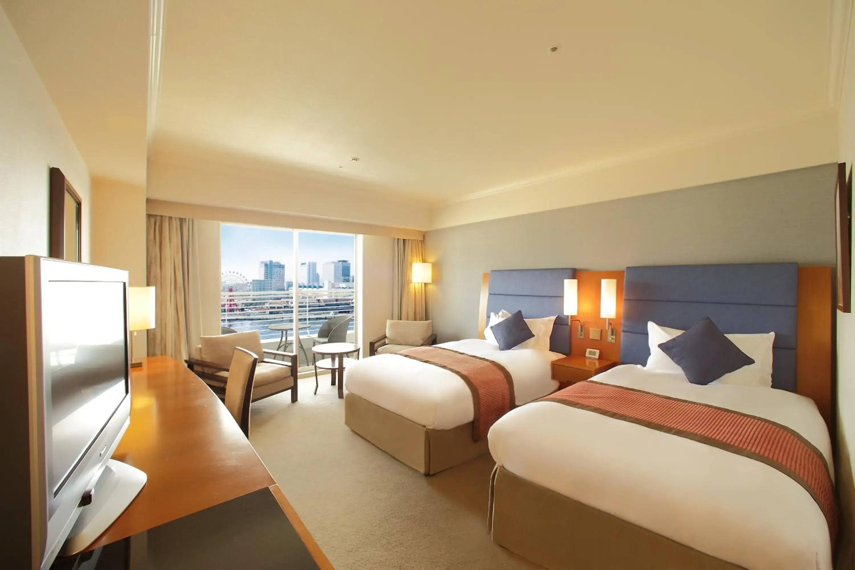 Photo of the whole room in Kobe Meriken Park Oriental Hotel