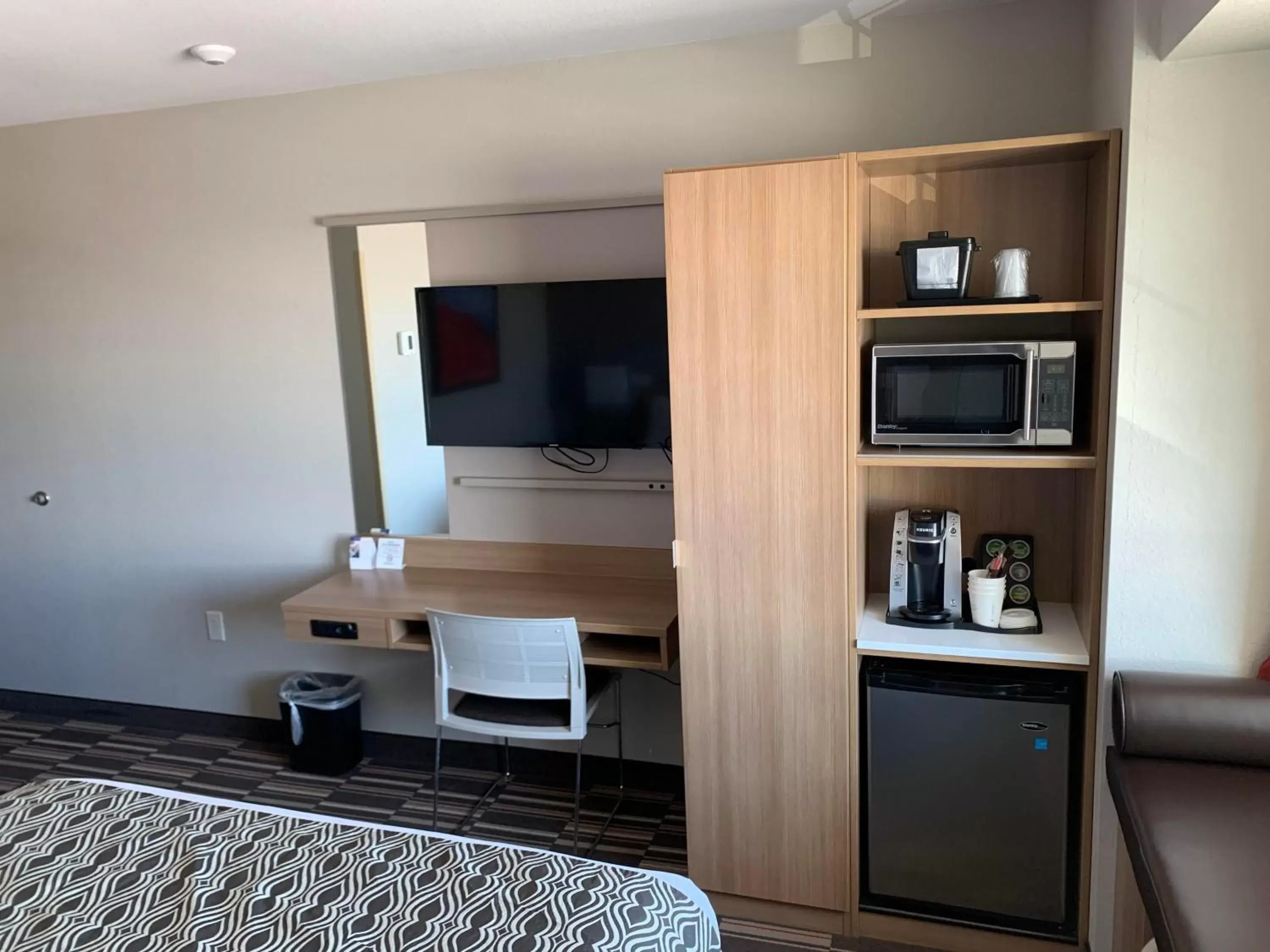 TV and multimedia, TV/Entertainment Center in Microtel Inn & Suites by Wyndham Limon