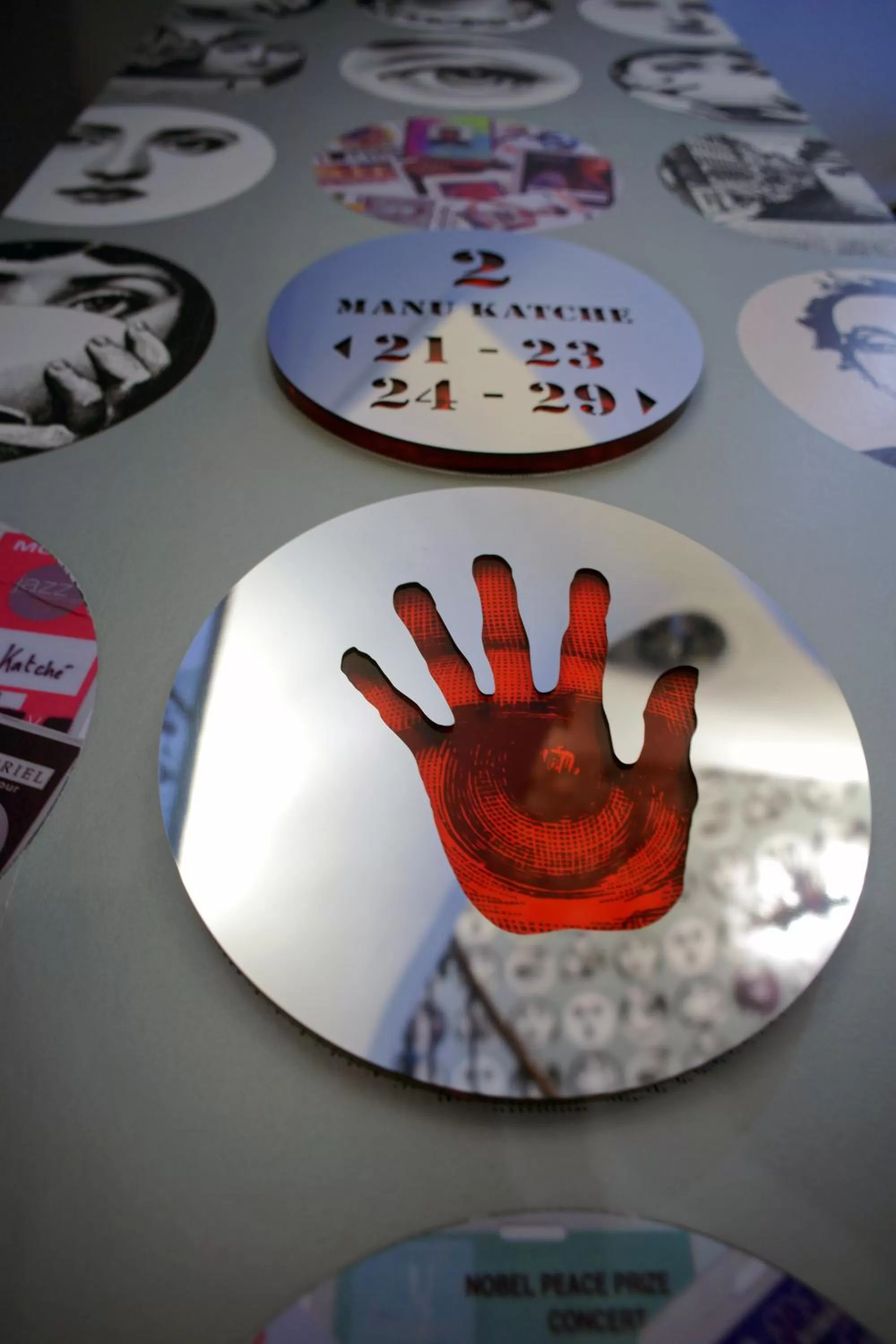 Decorative detail in Hôtel du Triangle d'Or