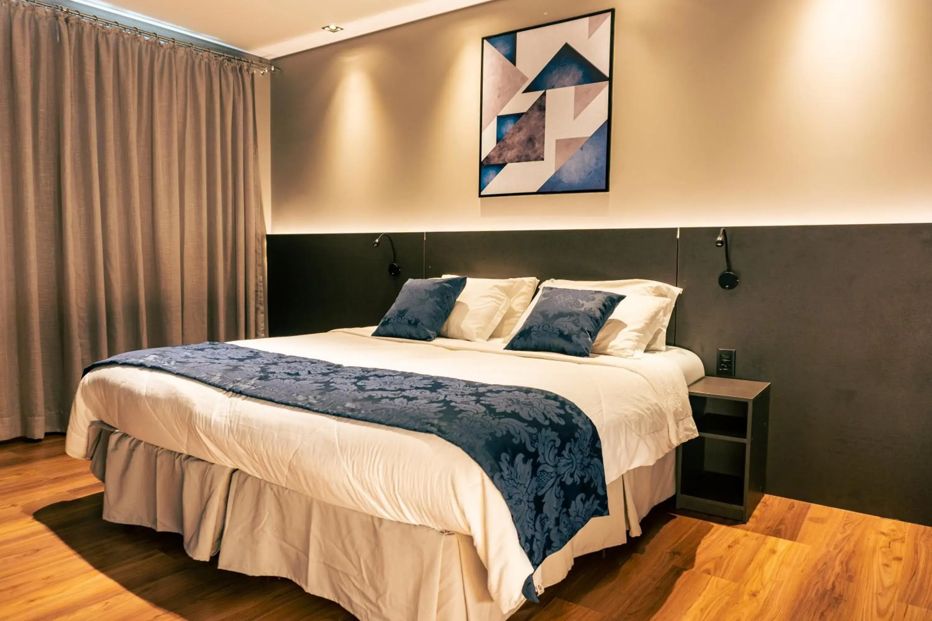 Photo of the whole room, Bed in Mayná Hotel Prudentópolis Centro Photo of the whole room, Bed in Mayná Hotel Prudentópolis Centro