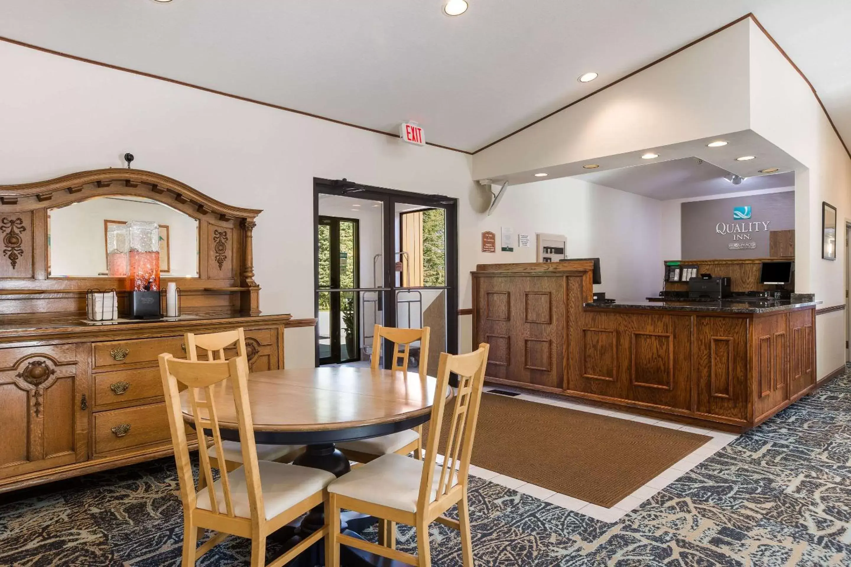 Lobby or reception in Quality Inn - Petoskey