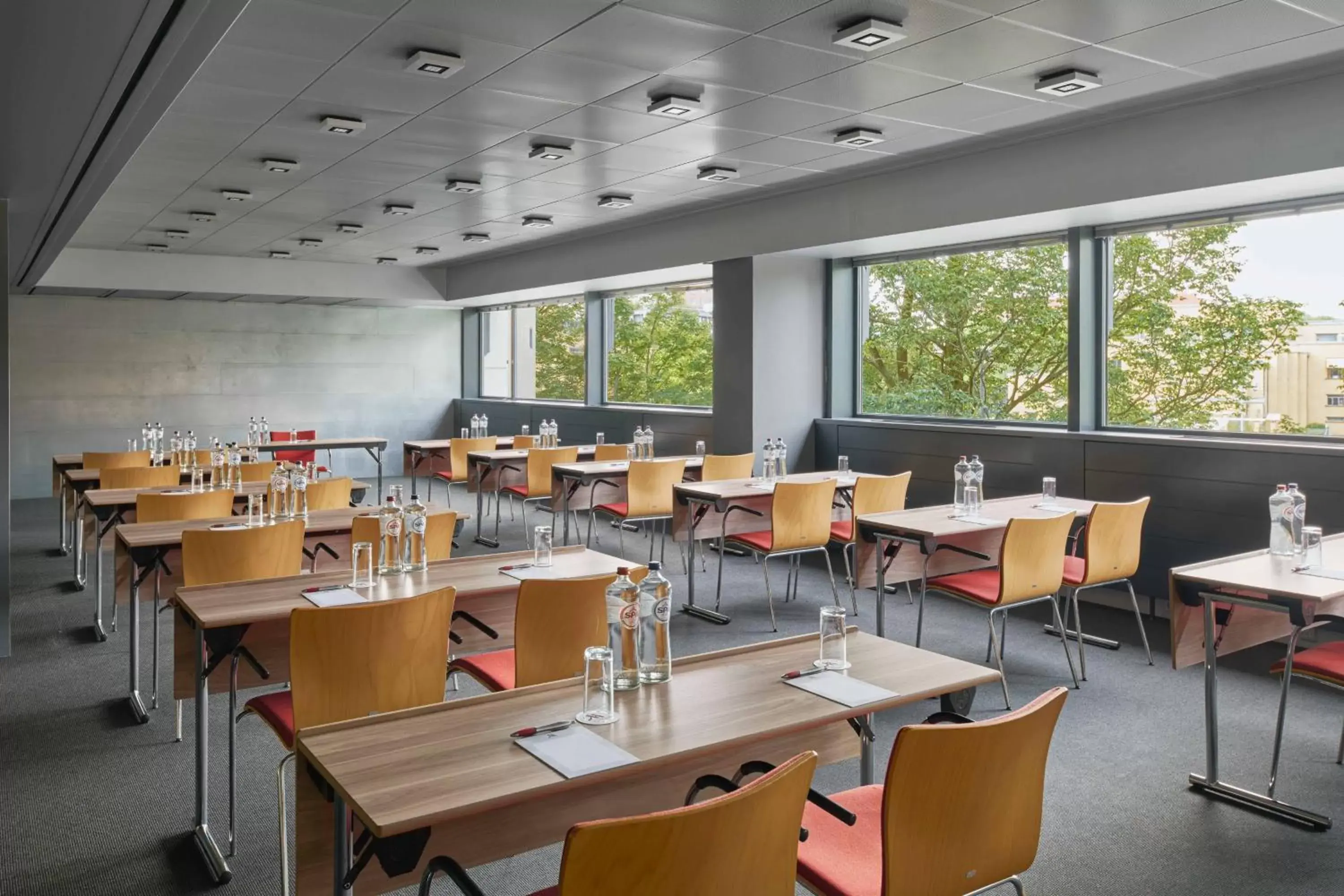 Meeting/conference room, Restaurant/Places to Eat in Marriott Hotel The Hague