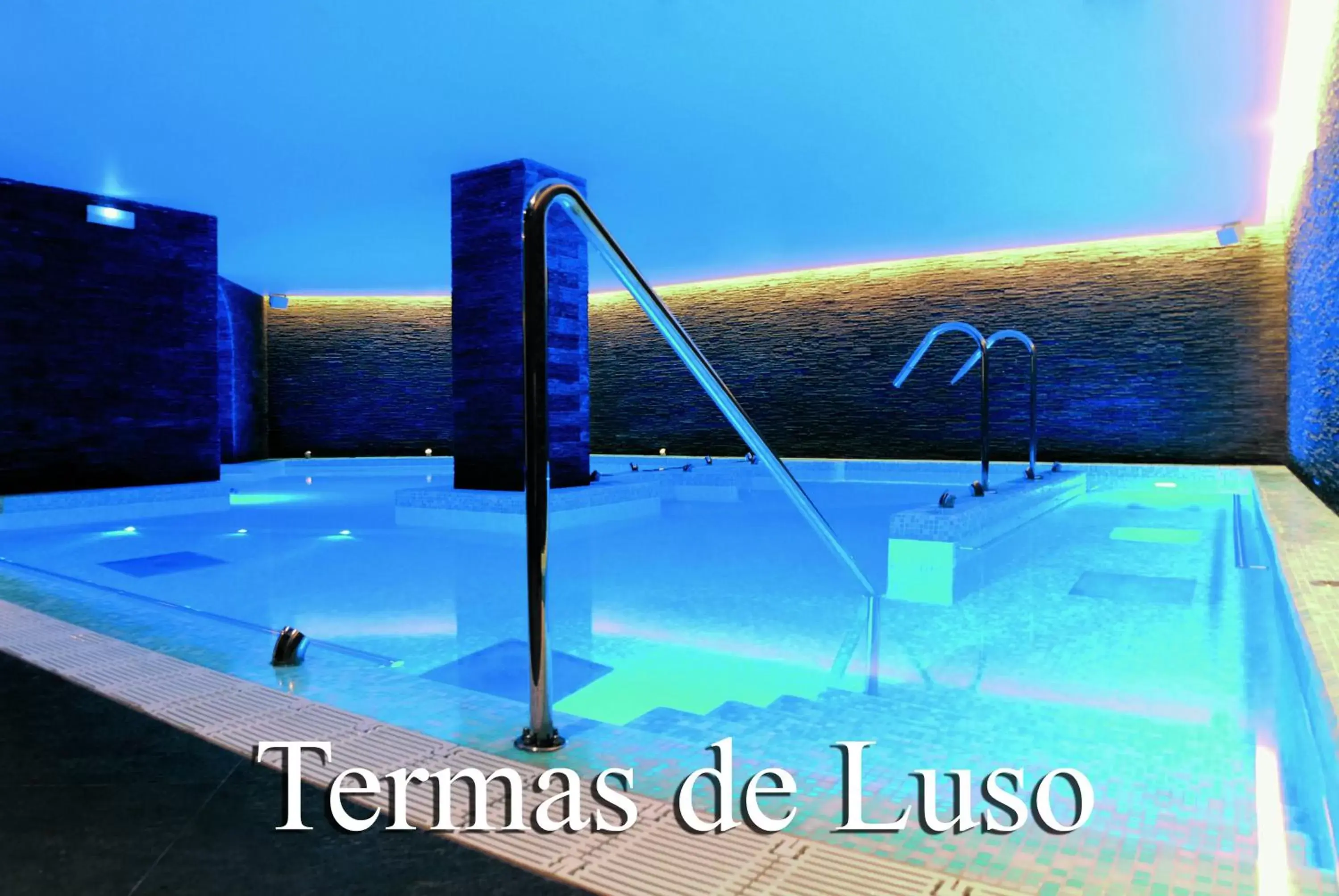 Off site, Swimming Pool in Alegre - Bussaco Boutique Hotel