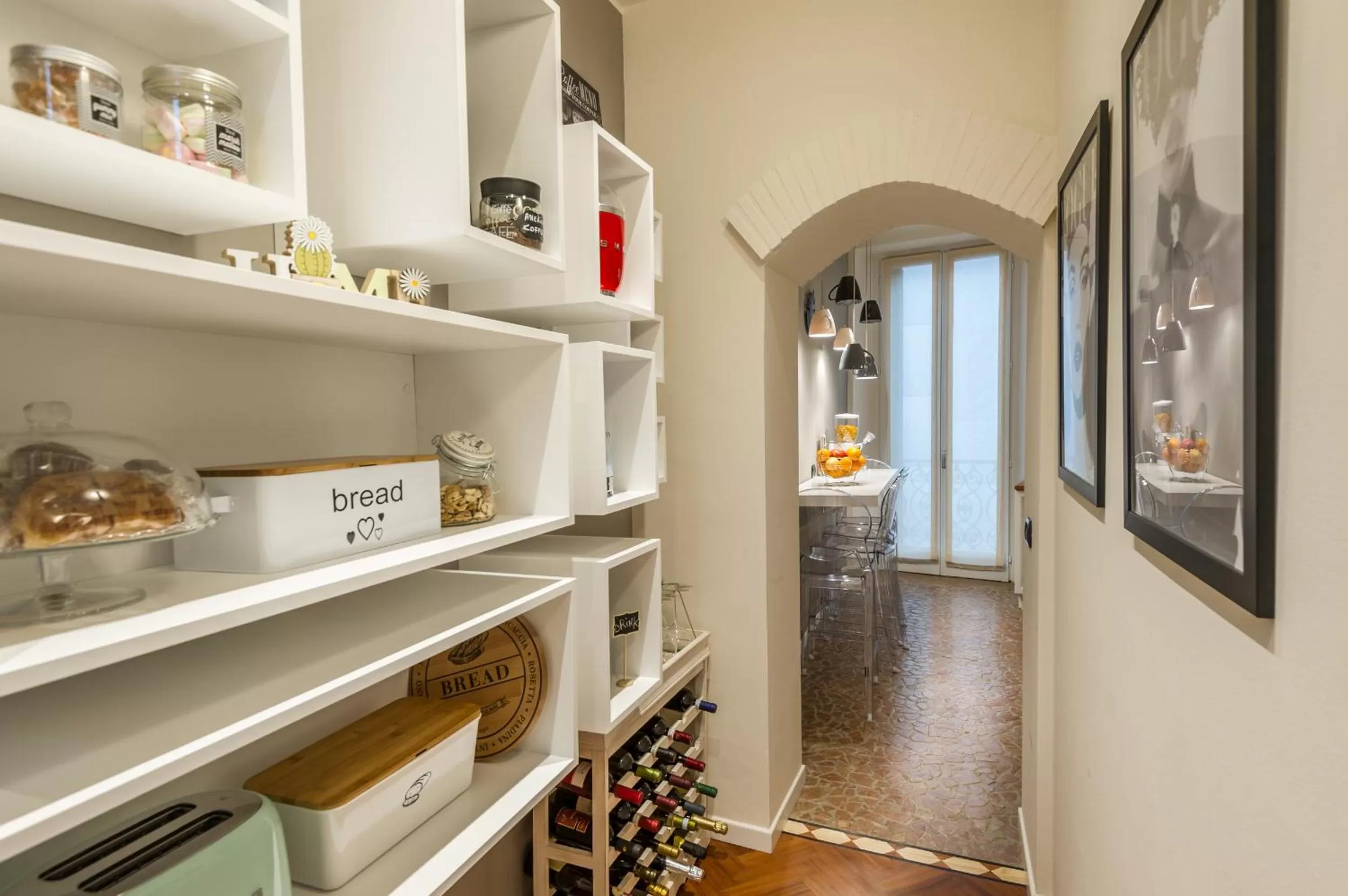 Communal kitchen in Moscova Luxury B&B