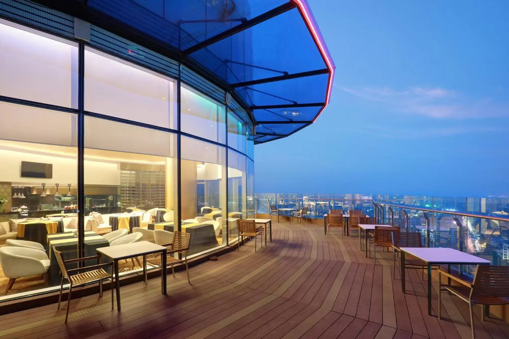 Restaurant/places to eat in Crowne Plaza Dhaka Gulshan by IHG Restaurant/places to eat in Crowne Plaza Dhaka Gulshan by IHG