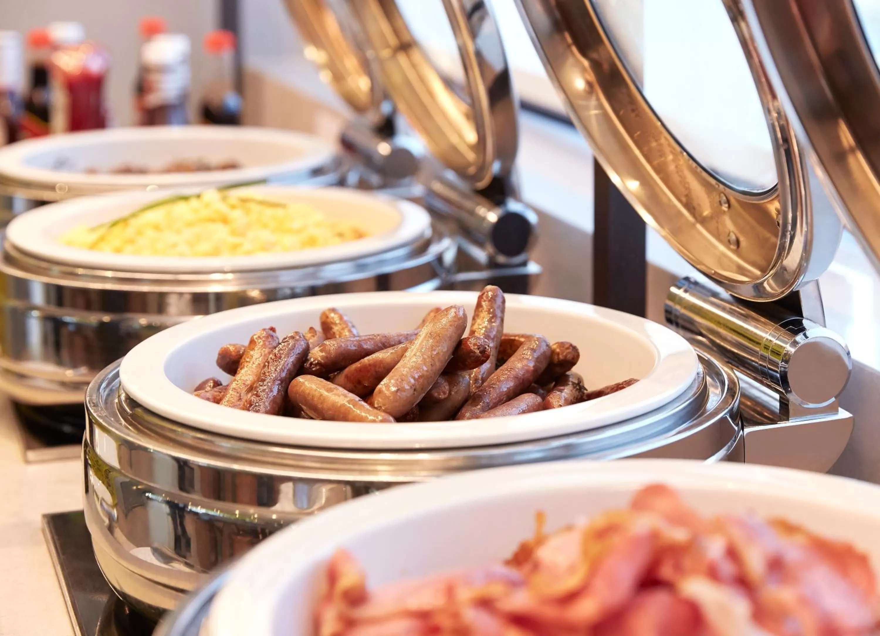 Restaurant/places to eat in Holiday Inn Express Newcastle by IHG