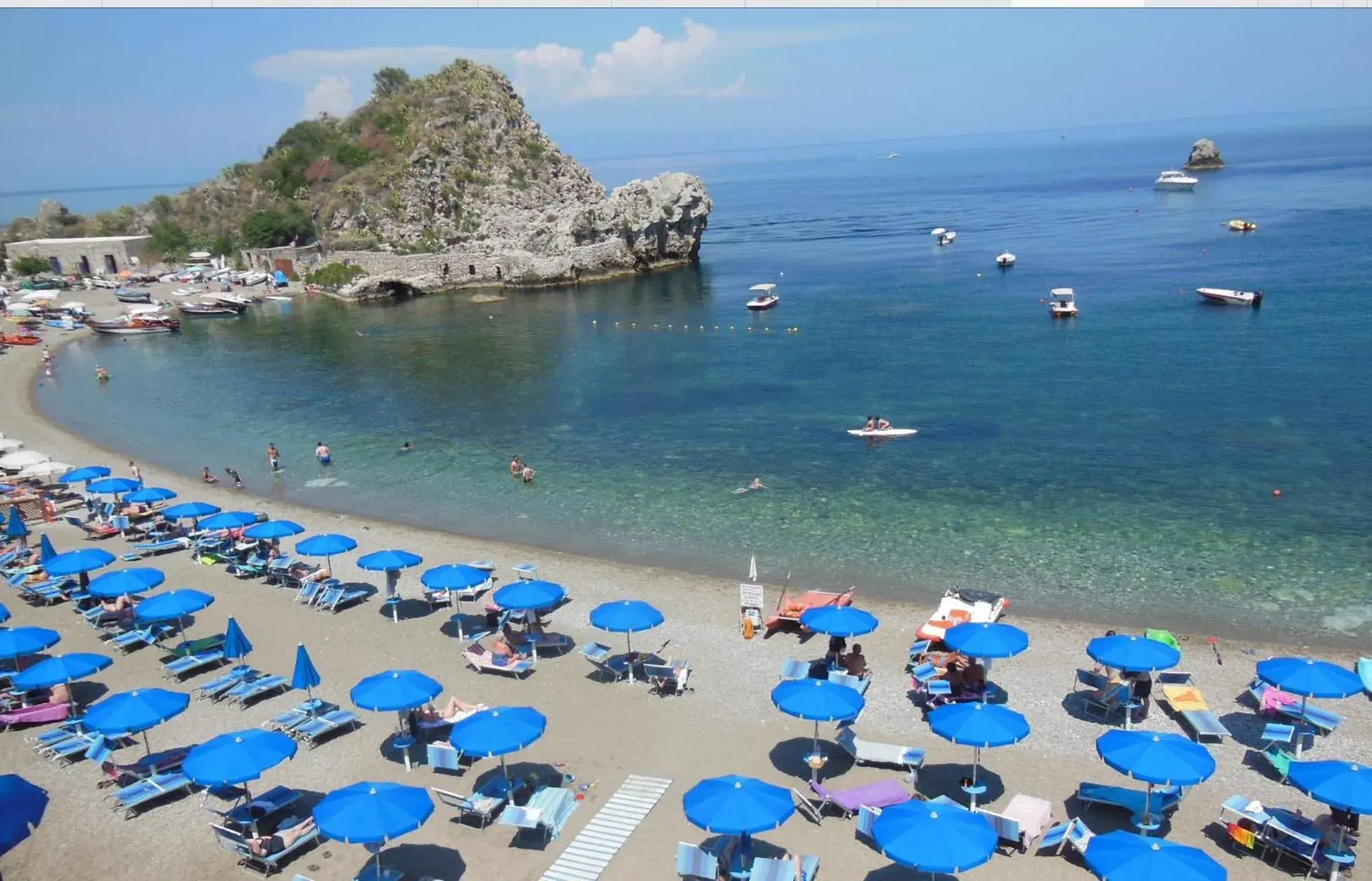 Photo of the whole room, Beach in Jonic Hotel Mazzarò