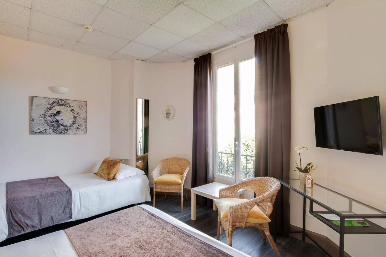 Photo of the whole room, Bed in Hotel Select