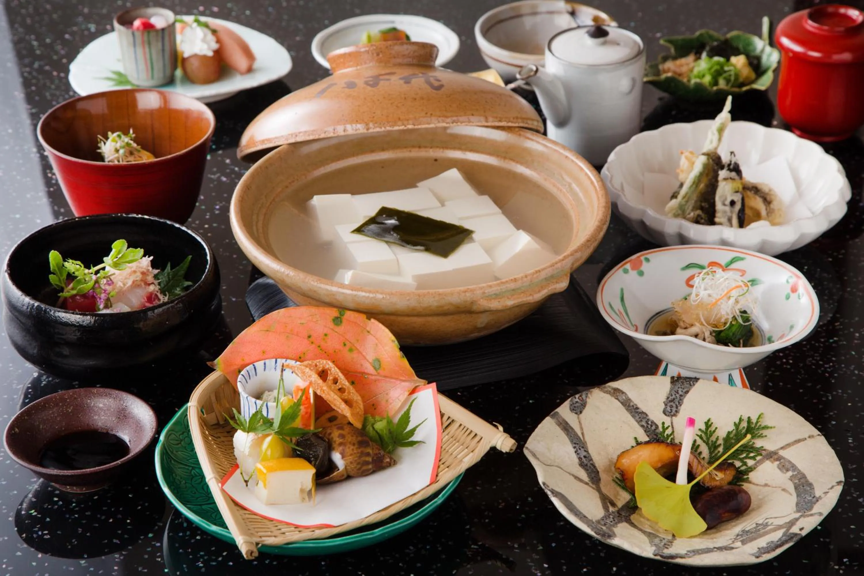 Food and drinks in Kyoto Nanzenji Ryokan Yachiyo Established in 1915