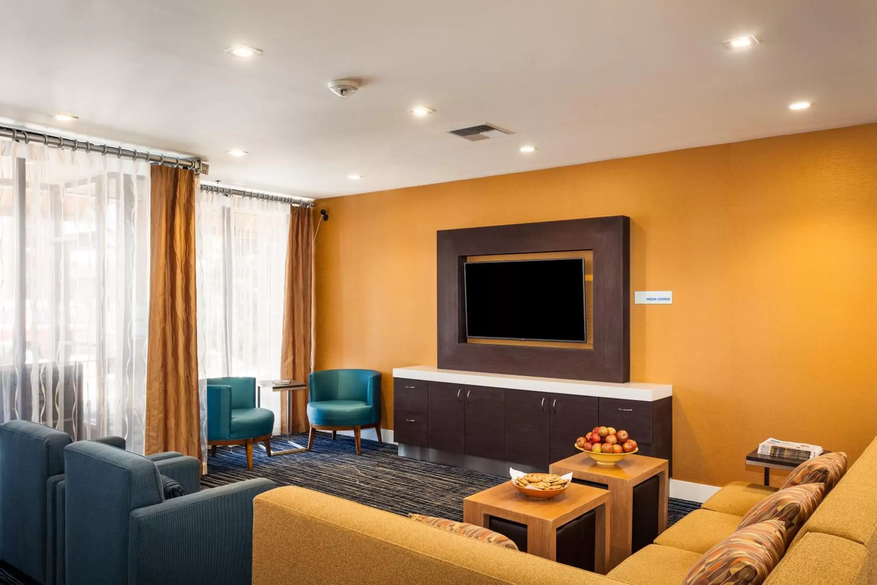 Property building in Holiday Inn Express at Monterey Bay by IHG Property building in Holiday Inn Express at Monterey Bay by IHG