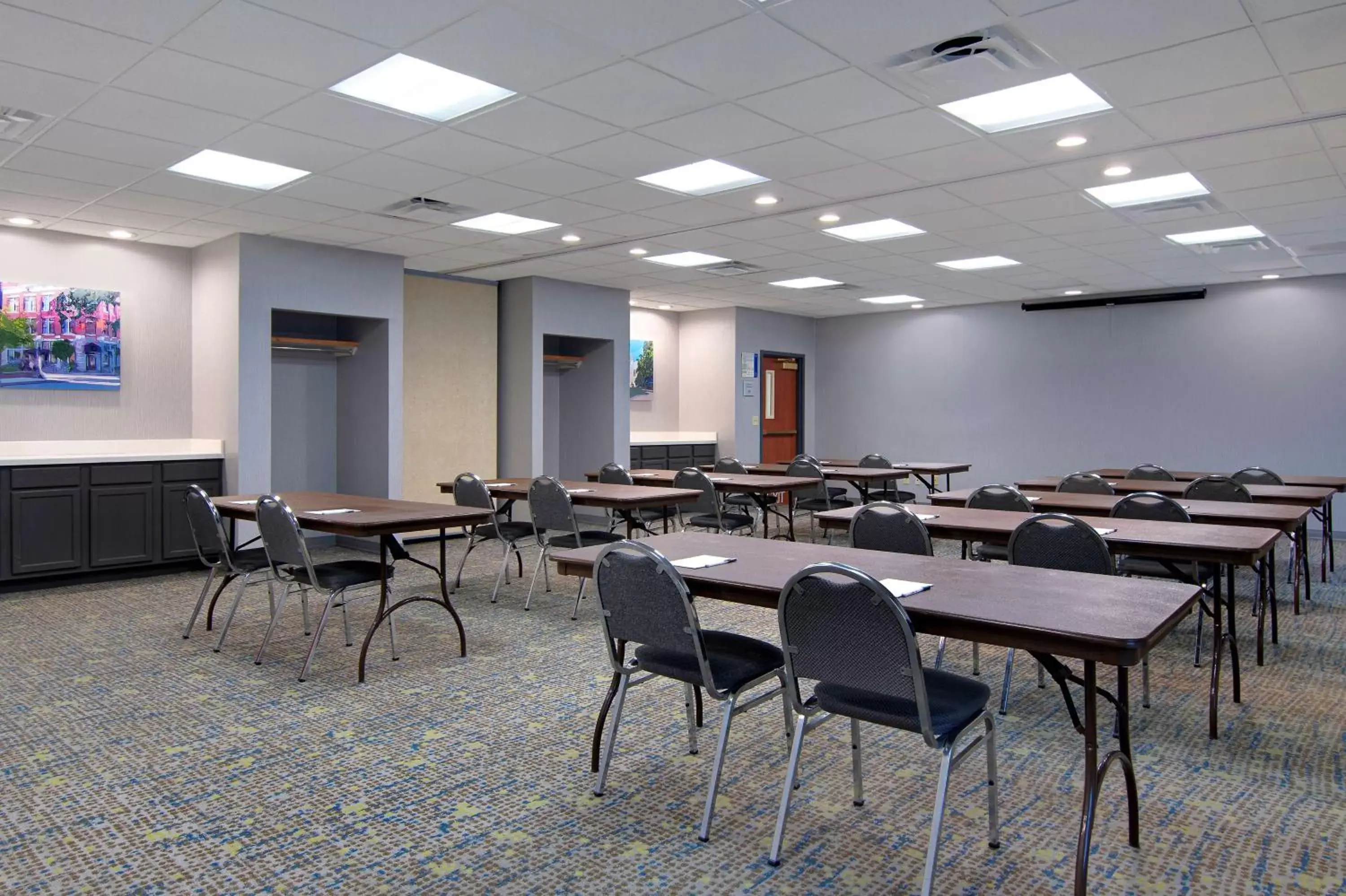 Meeting/conference room in Hampton Inn Fayetteville
