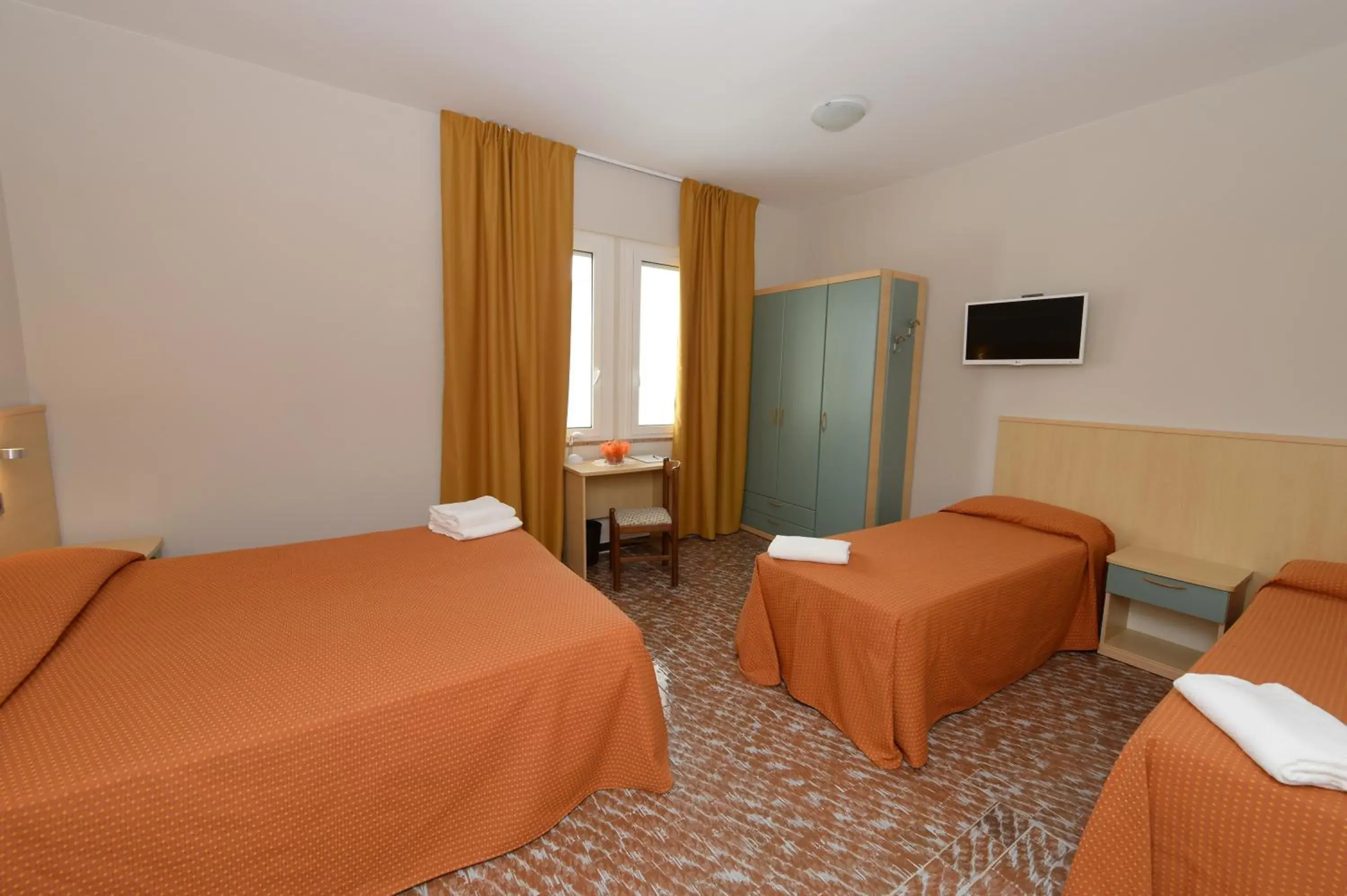 Photo of the whole room, Bed in Hotel San Benedetto