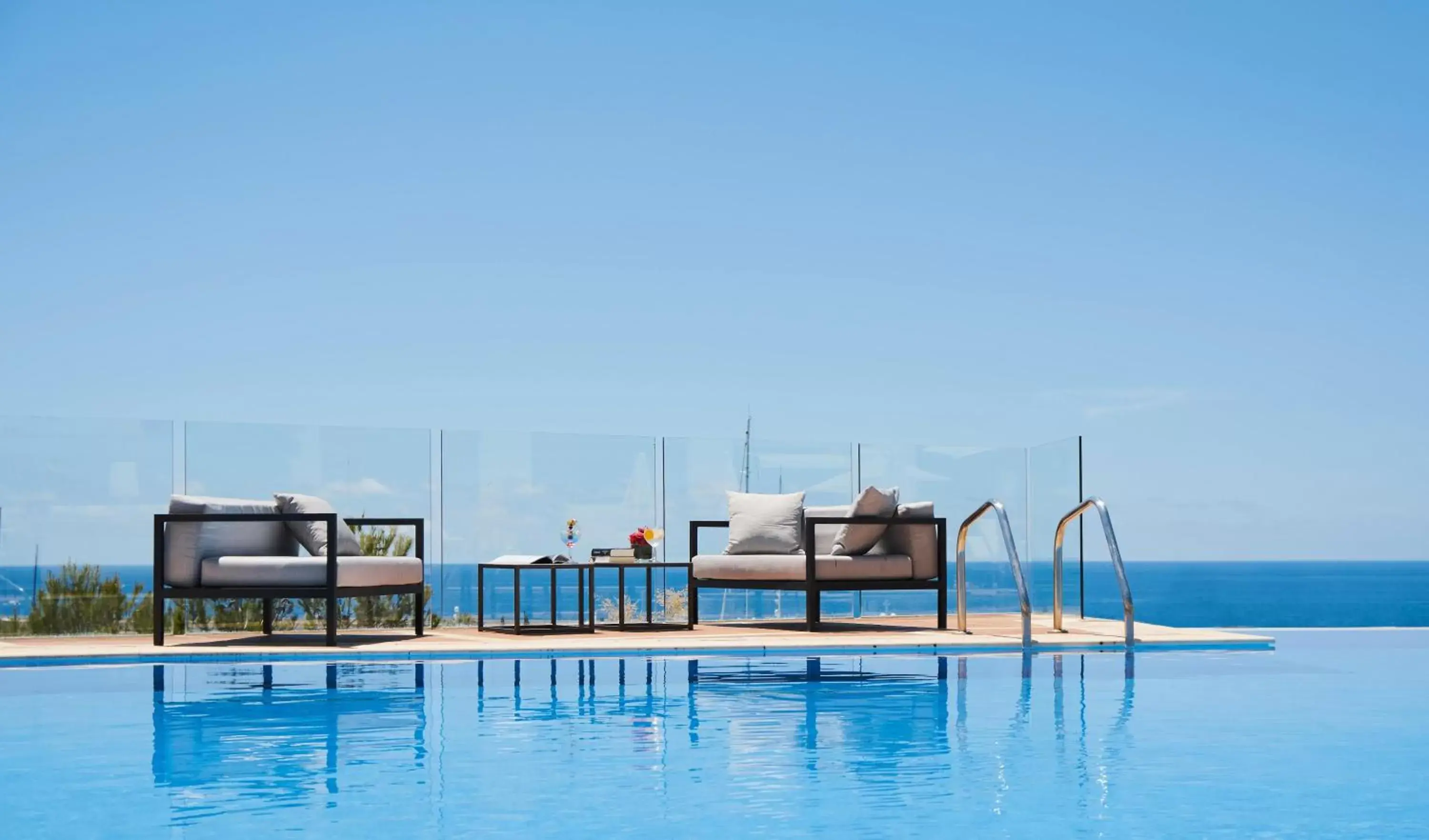 Sea view, Swimming Pool in Pure Salt Port Adriano - Adults Only
