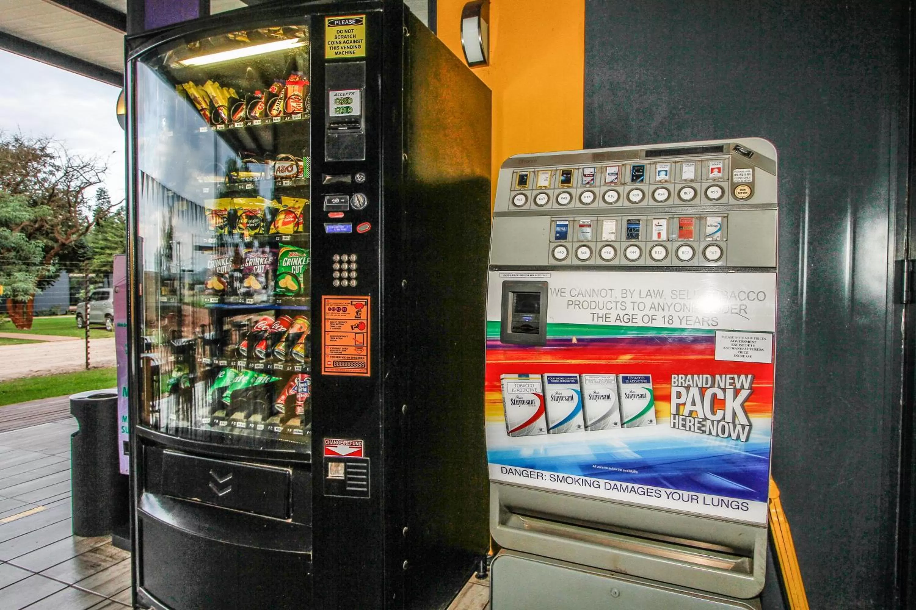 vending machine in SleepOver Komatipoort