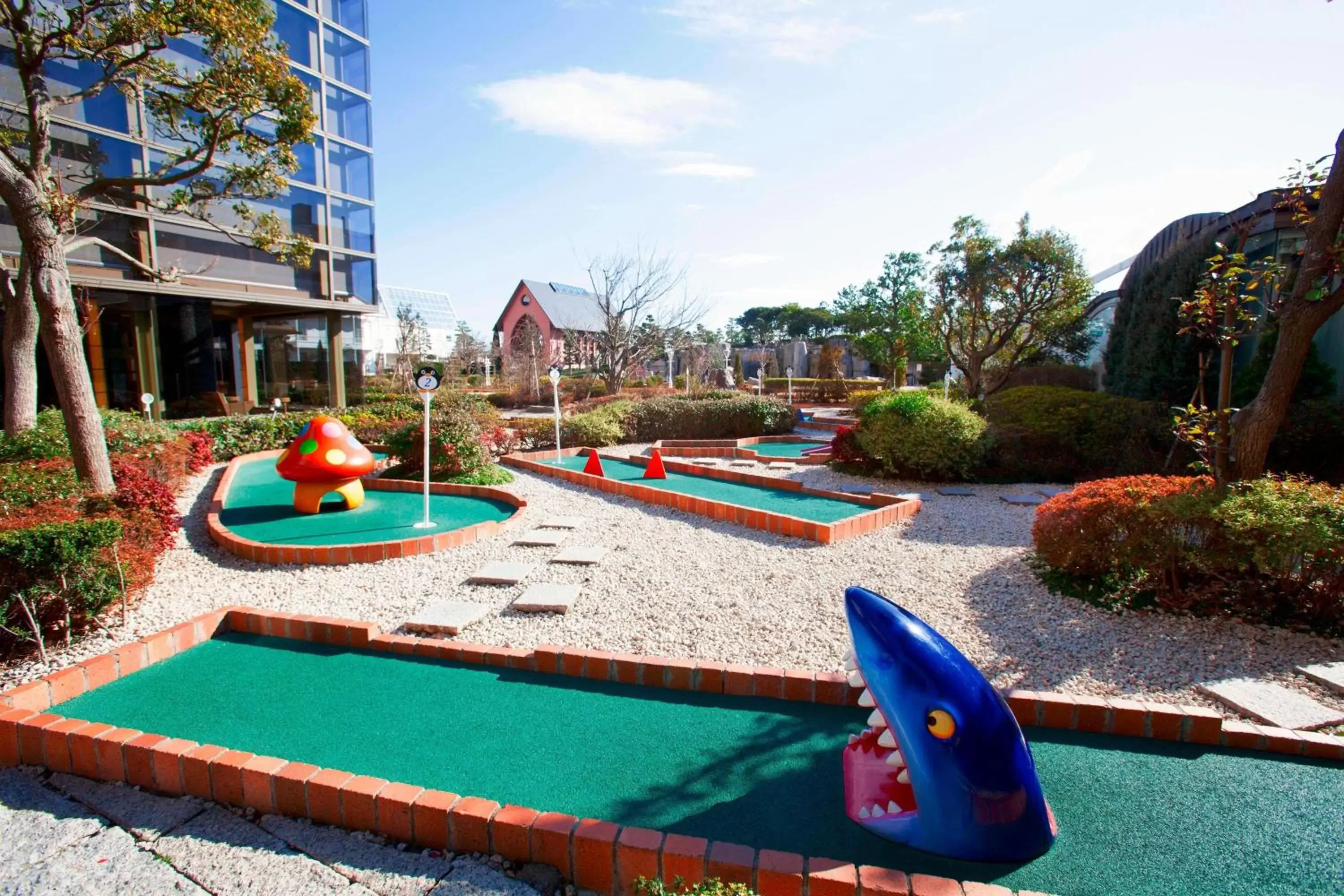 Golfcourse, Swimming Pool in Sheraton Grande Tokyo Bay Hotel