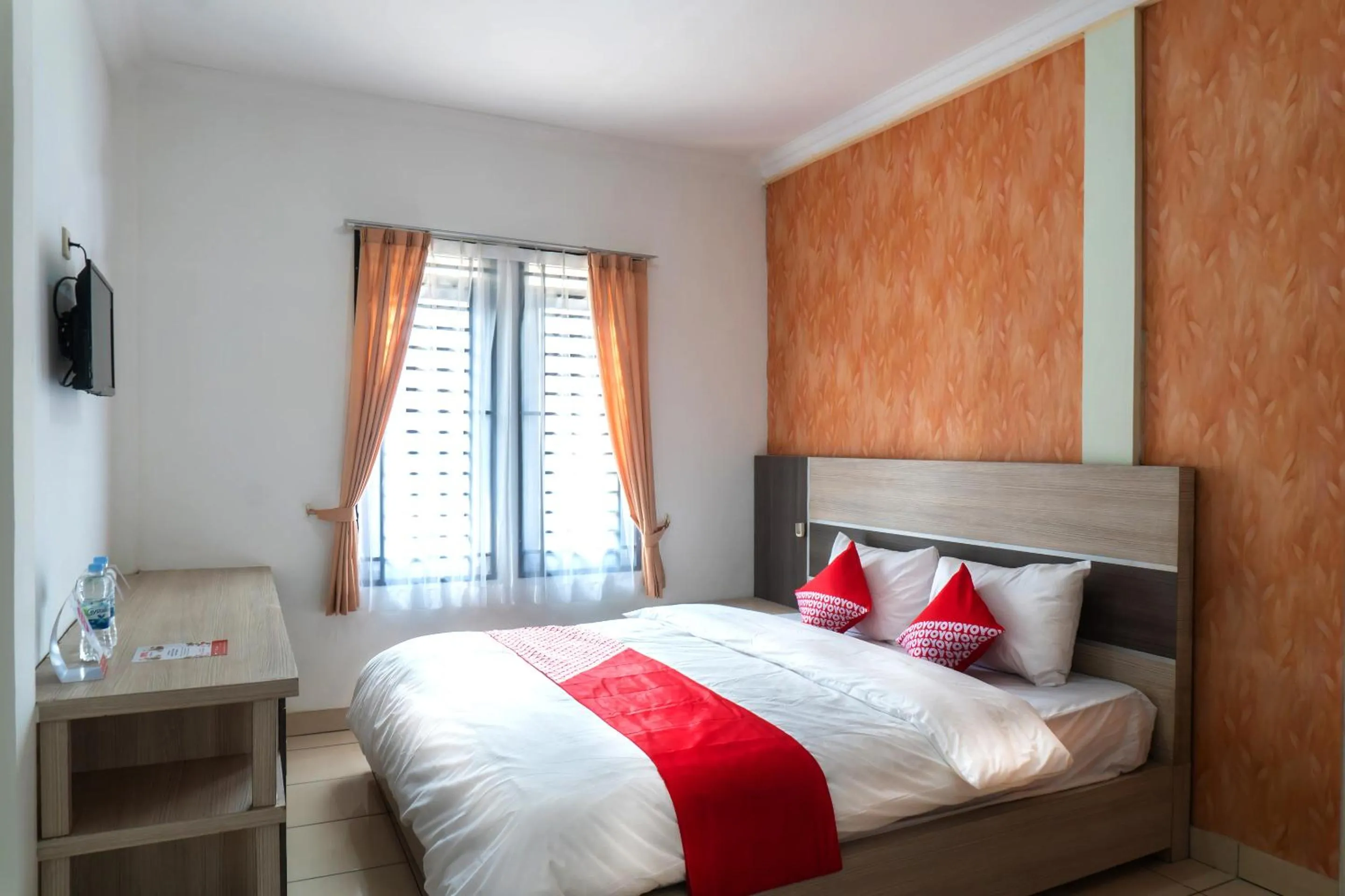 SUPER OYO 617 Sukaraja Residence Syariah