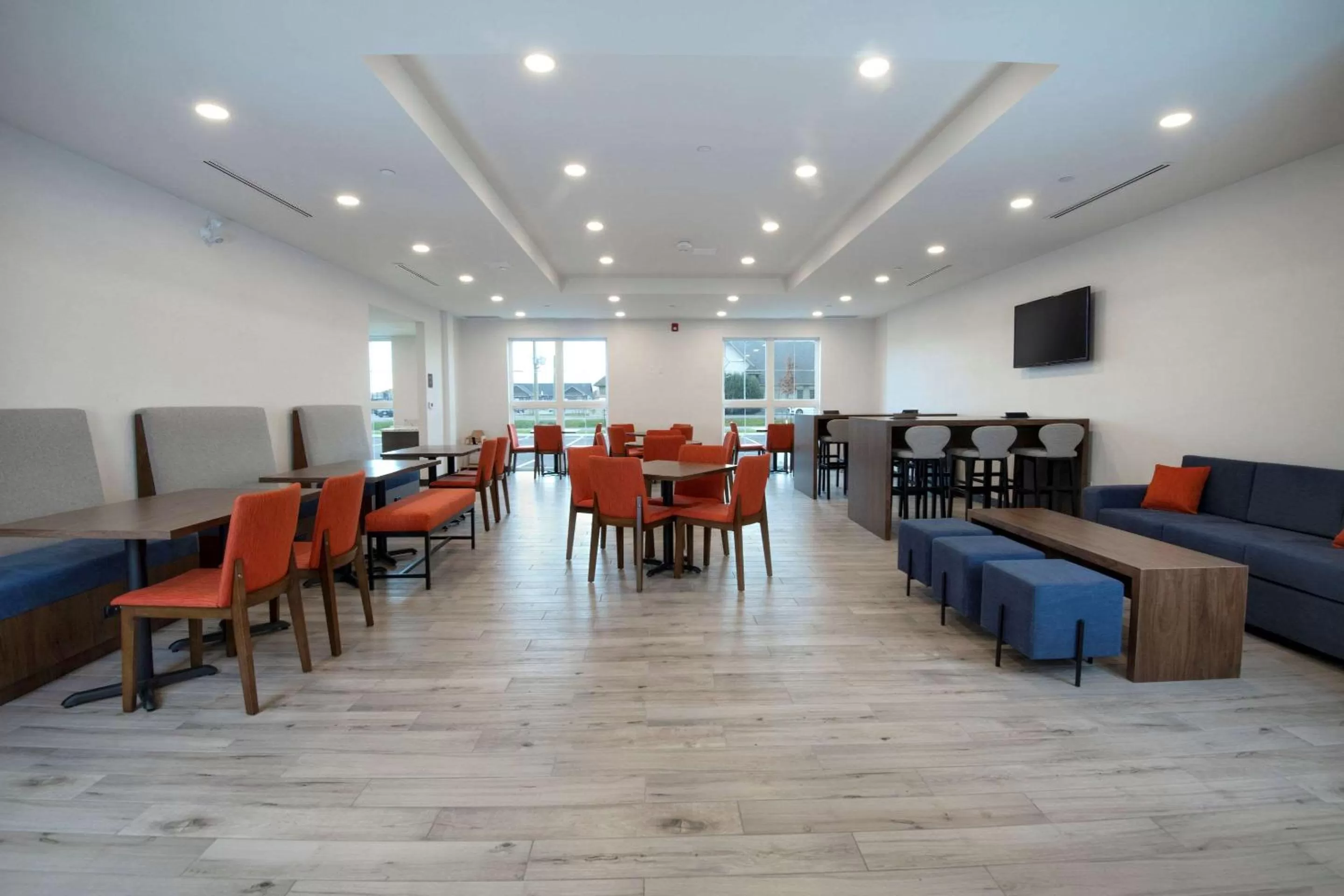 Restaurant/places to eat in Comfort Inn & Suites