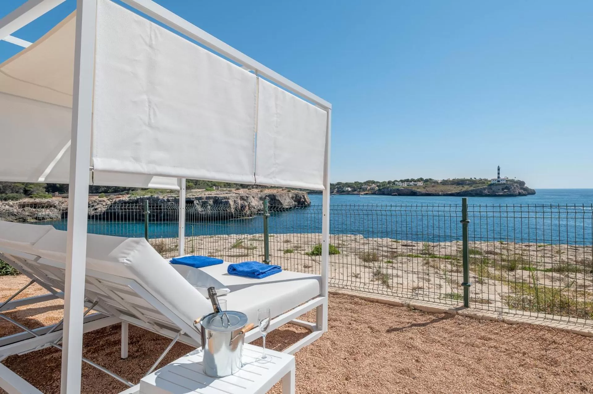 Day in Orange Colom - Seaside Apartments