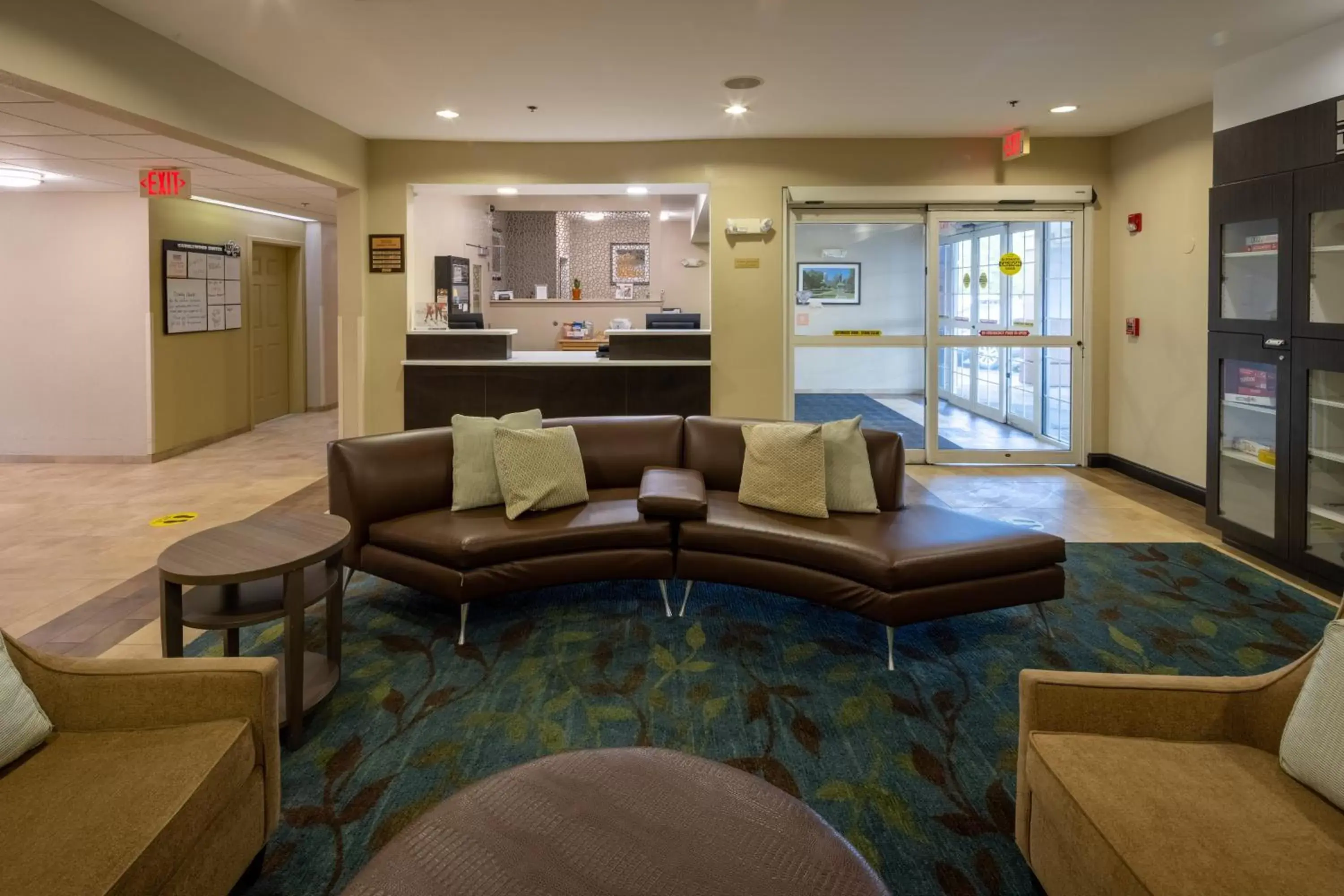 Property building, Lobby/Reception in Candlewood Suites Windsor Locks, an IHG Hotel