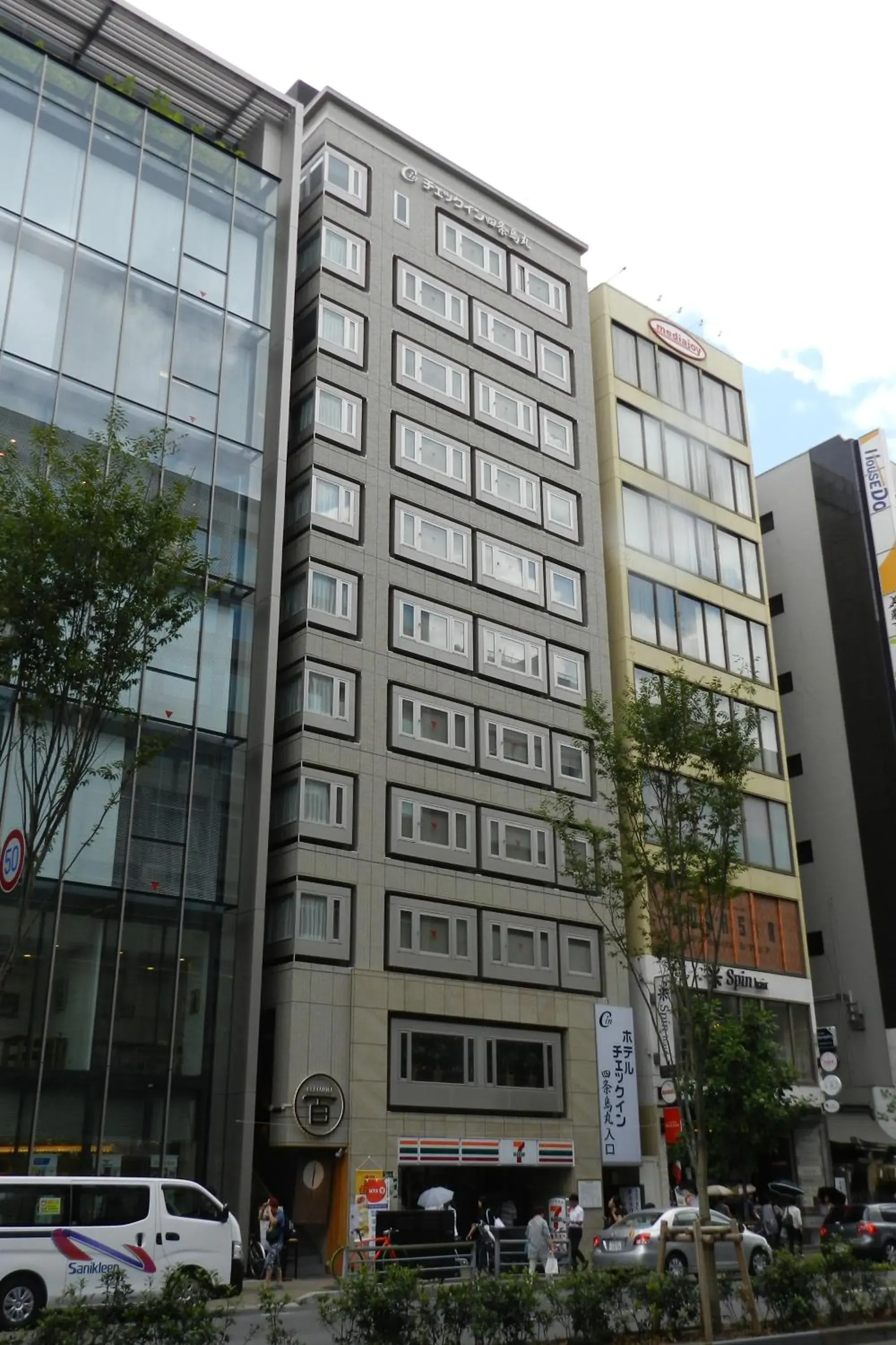 Property Building in Hotel Check In Shijokarasuma