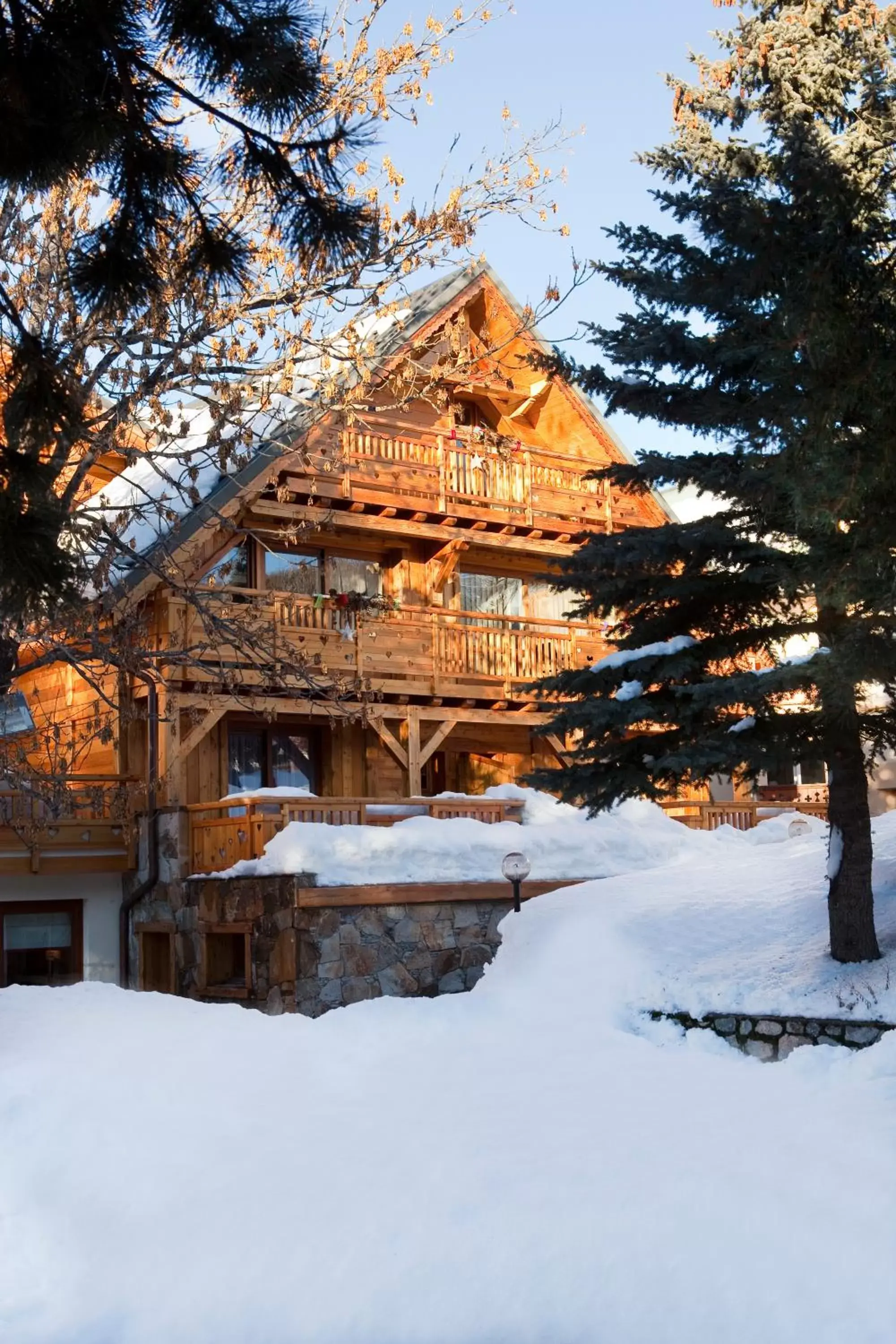 Facade/entrance, Winter in Chalet Mounier