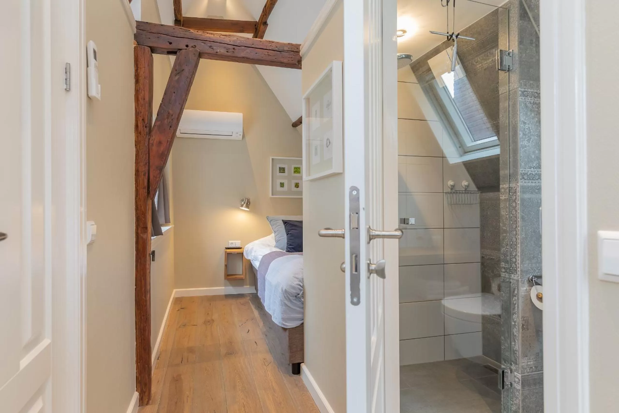 Bed in ExLibris Boutique Hotel