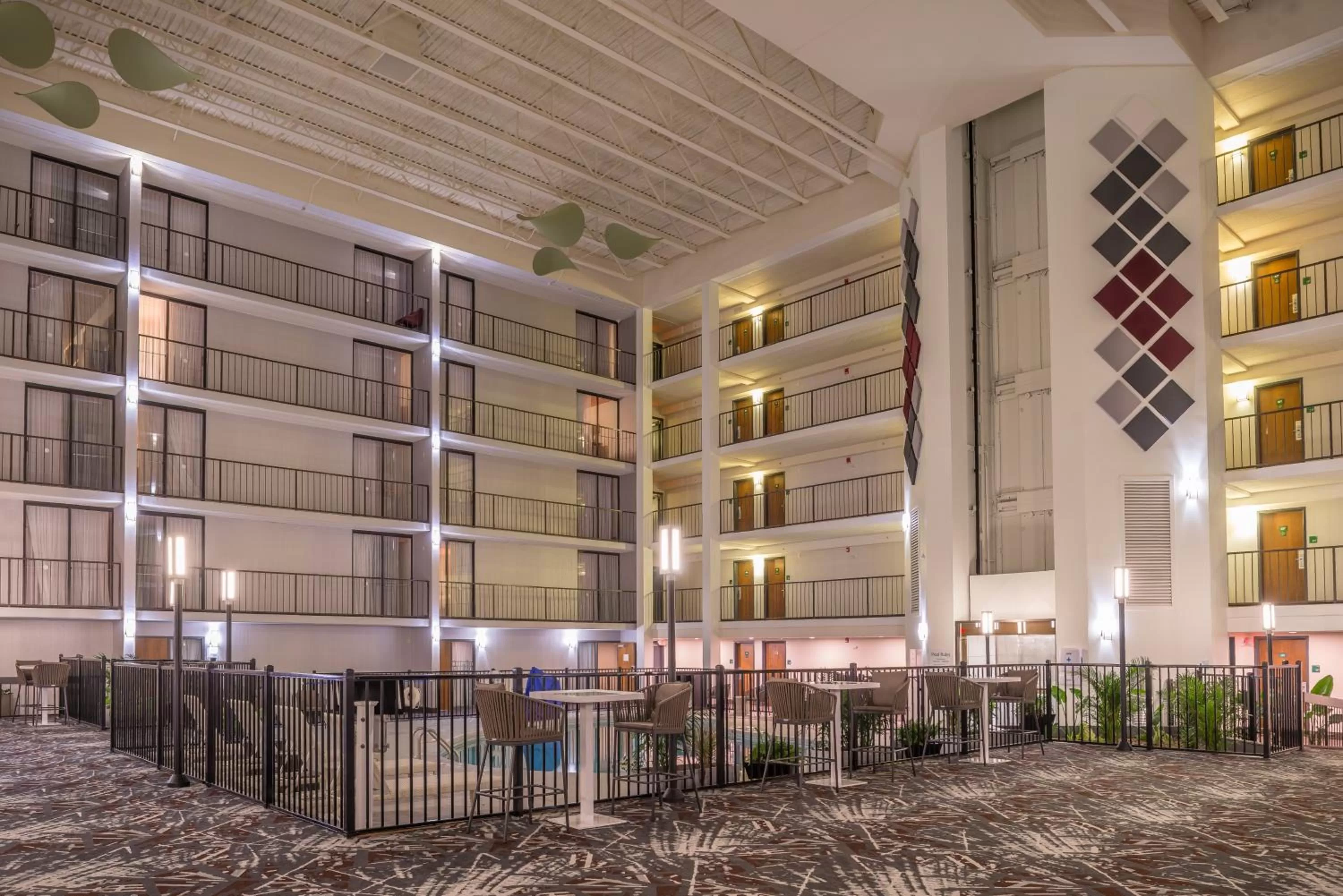 Property building in Holiday Inn Auburn-Finger Lakes Region by IHG