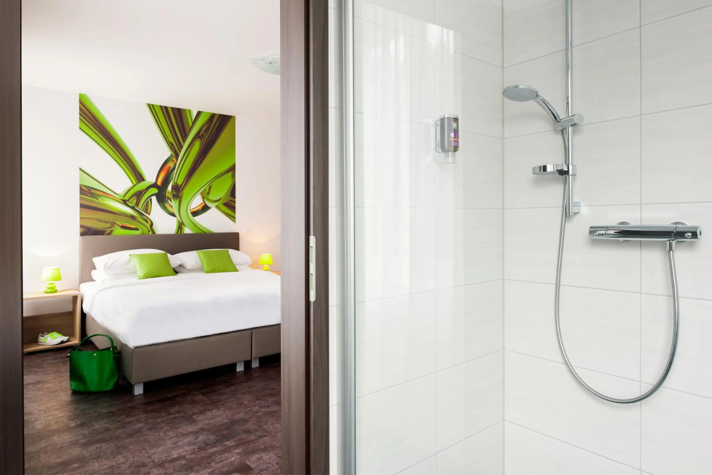 Bathroom, Bed in ibis Styles Arnsberg - Neheim